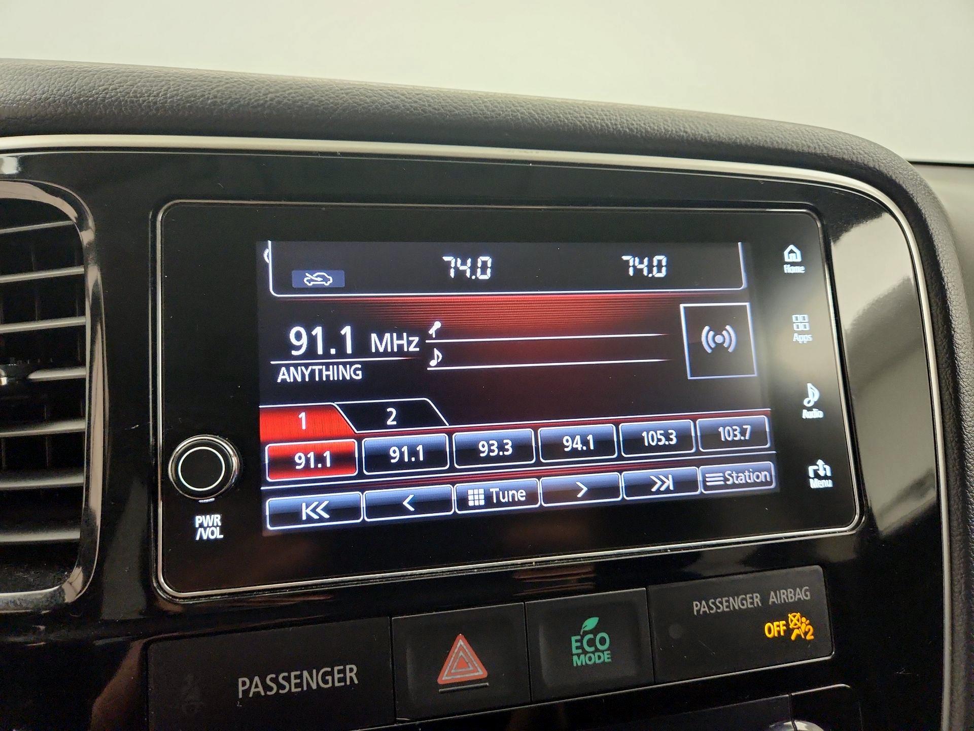 Thumbnail: 2017 Mitsubishi Outlander - 14