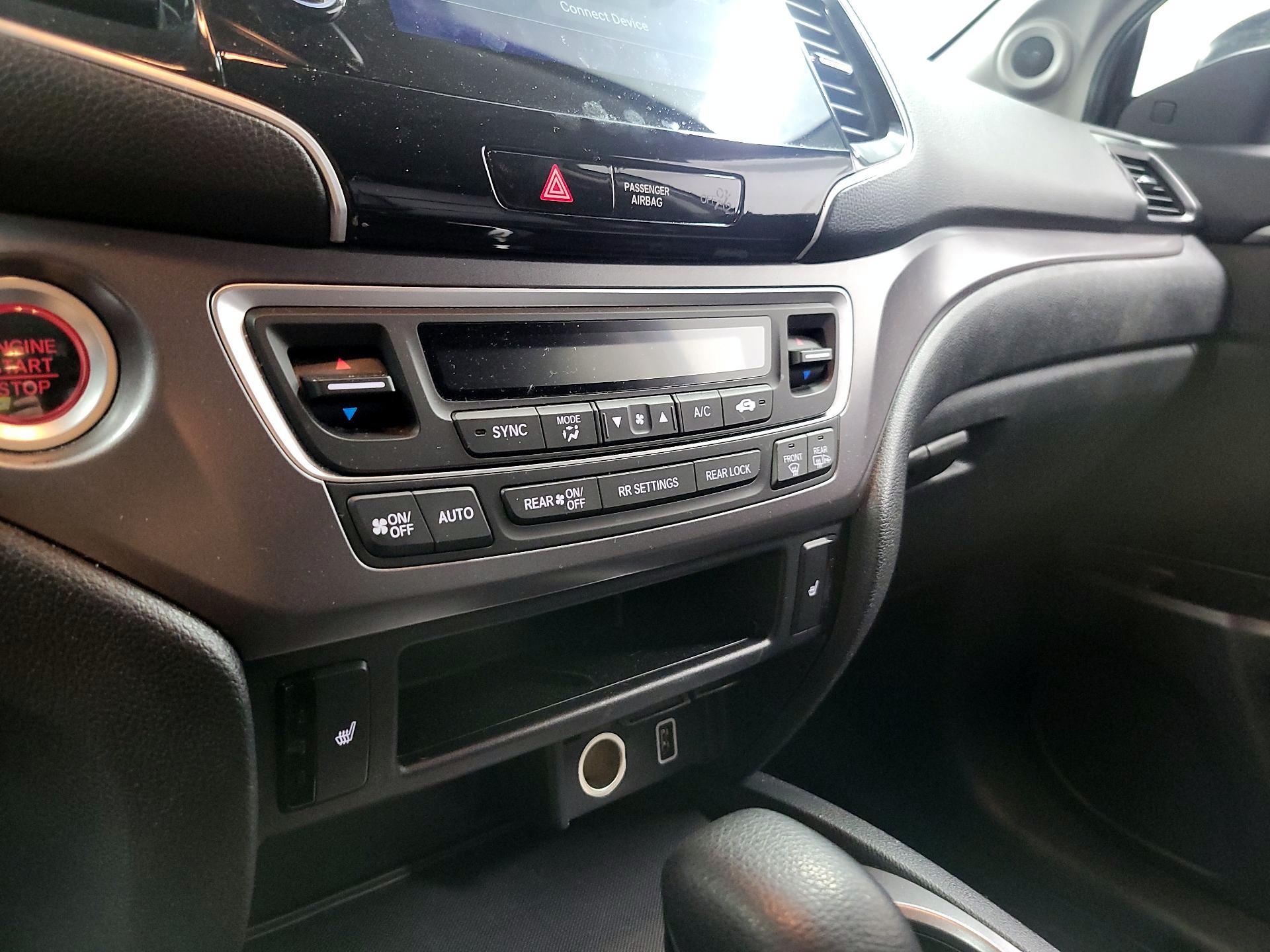 Thumbnail: 2020 Honda Pilot - 14