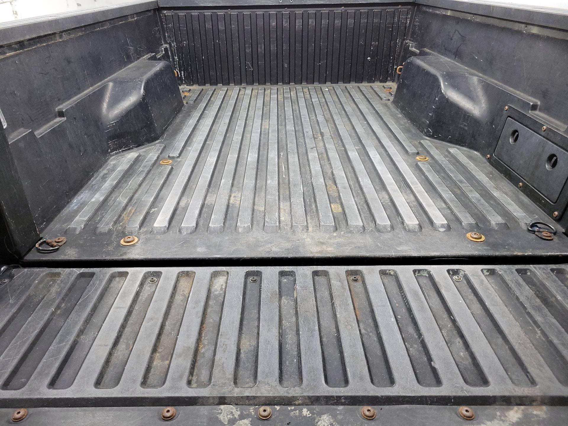 Thumbnail: 2023 Toyota Tacoma - 19