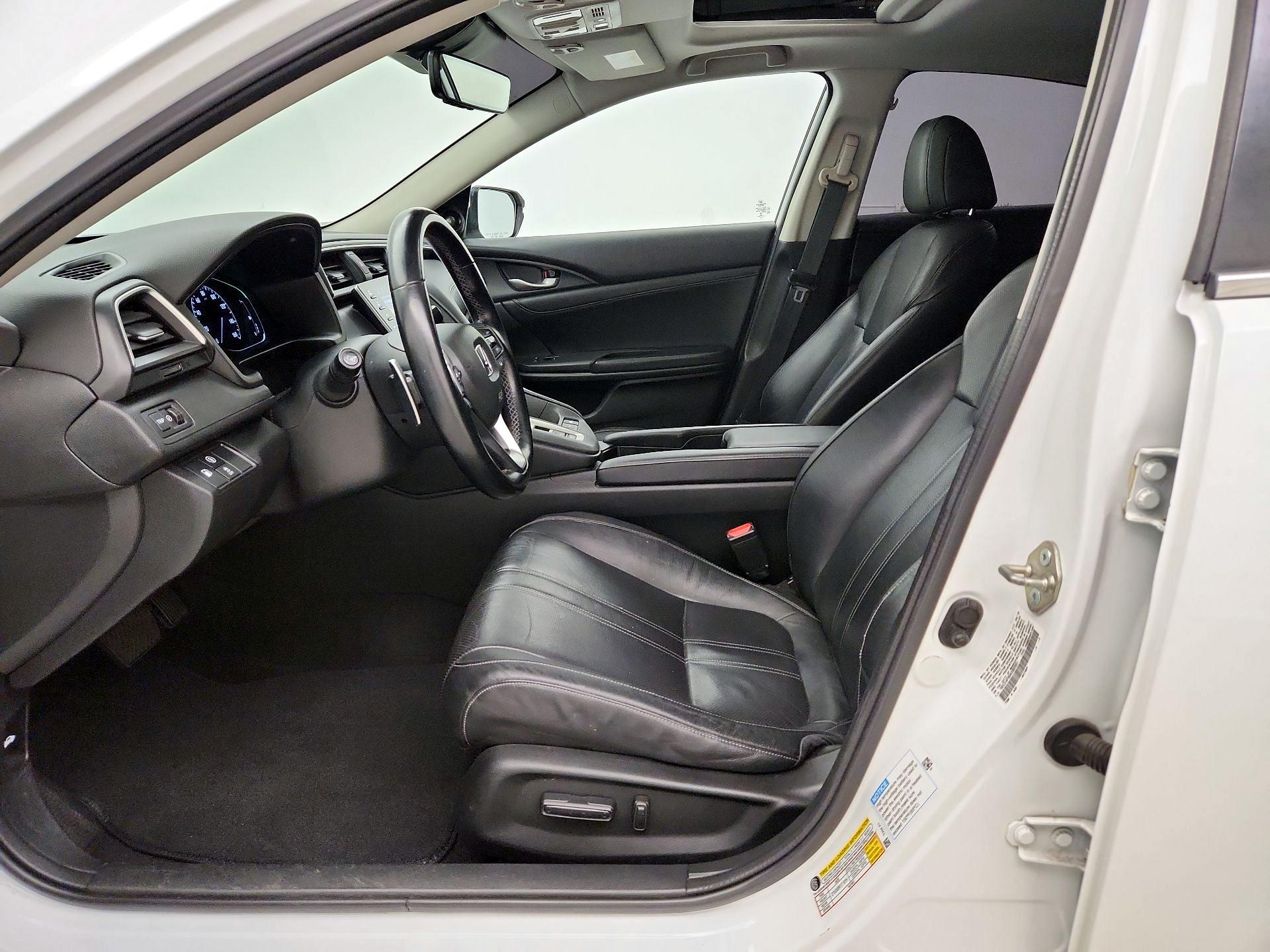 Thumbnail: 2019 Honda Insight - 11
