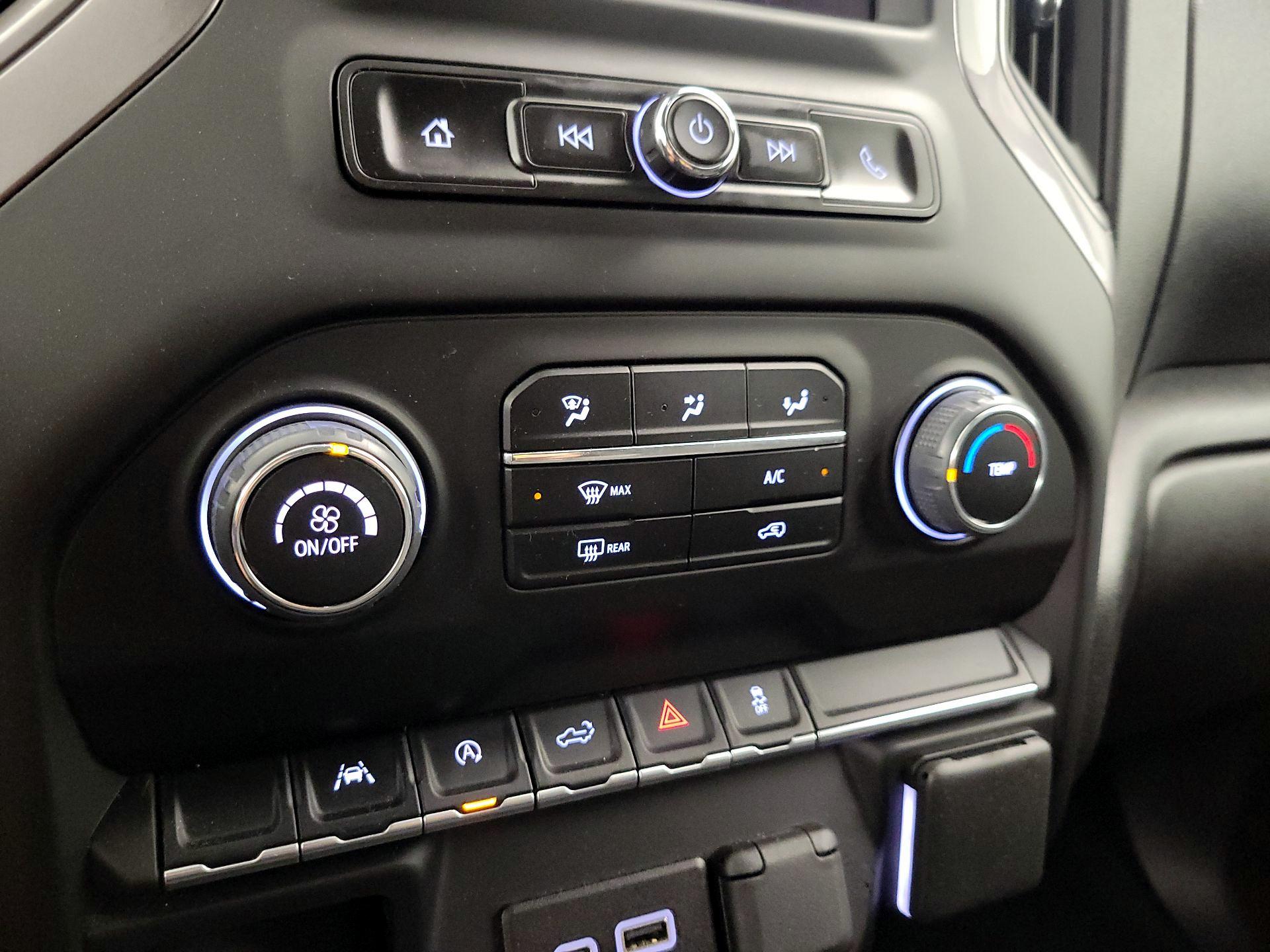 Thumbnail: 2022 Chevrolet Silverado 1500 - 16