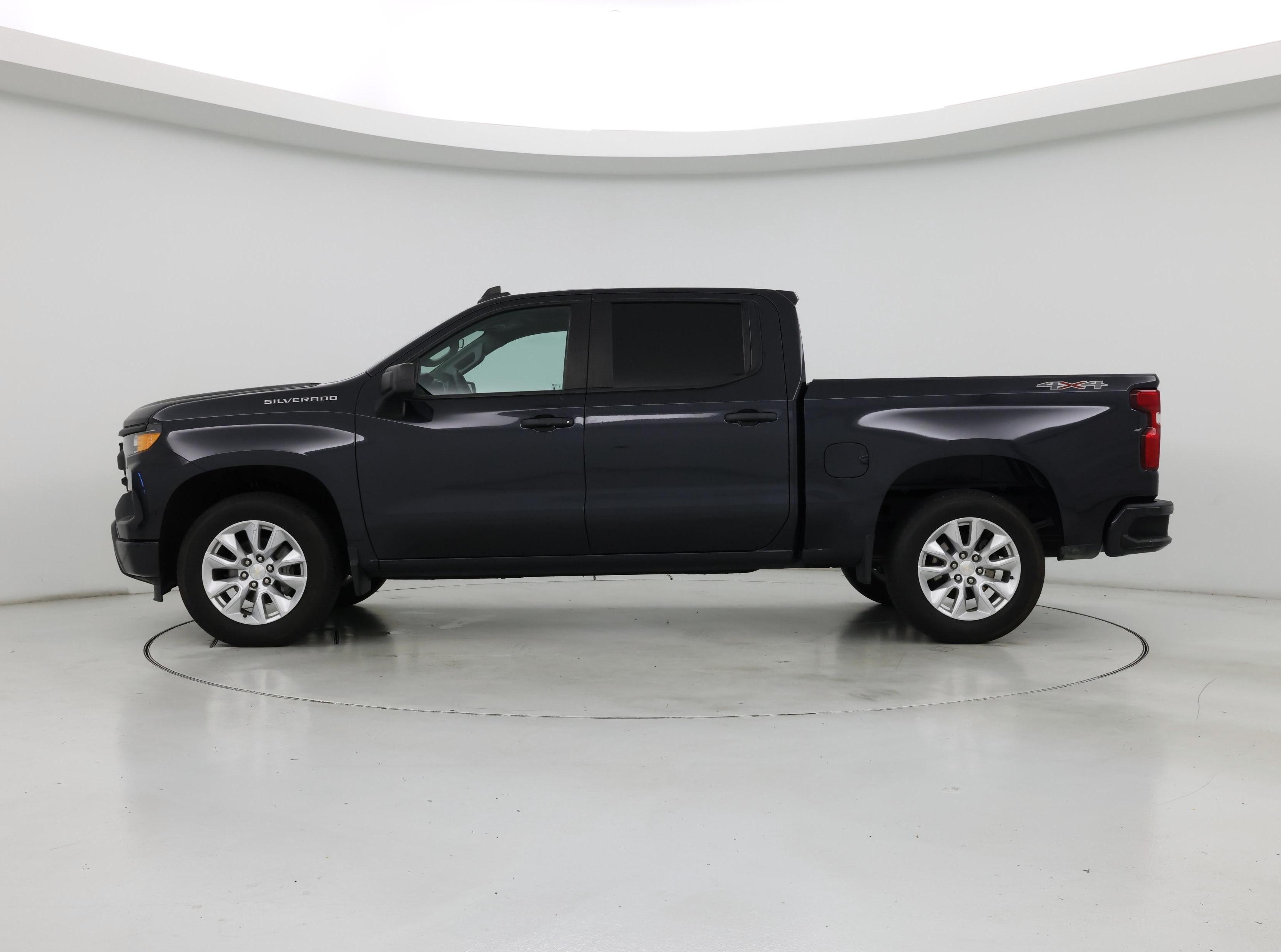 Thumbnail: 2022 Chevrolet Silverado 1500 - 3