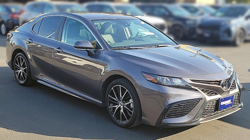 2023 Toyota Camry SE Hero Image