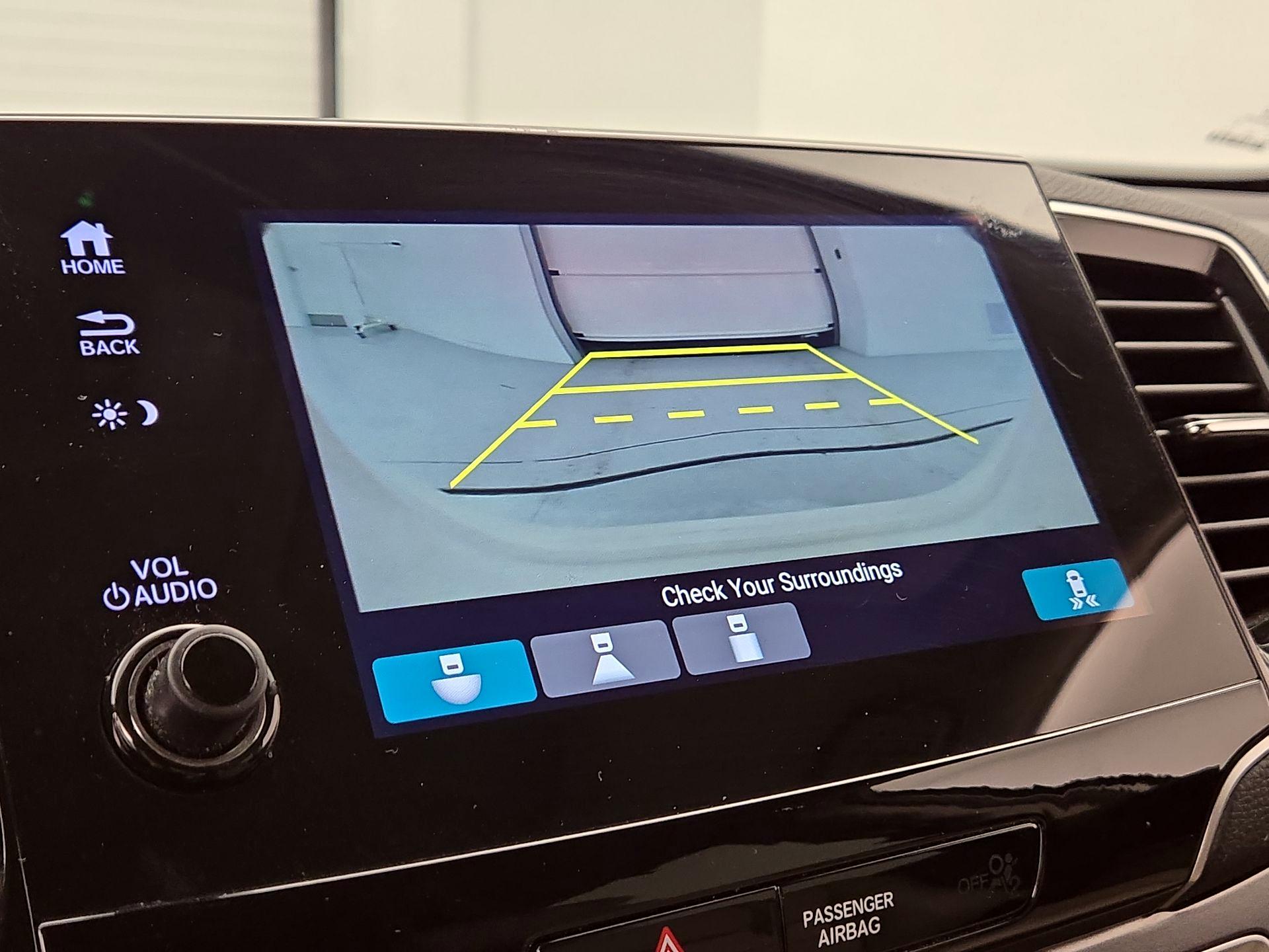 Thumbnail: 2019 Honda Pilot - 14
