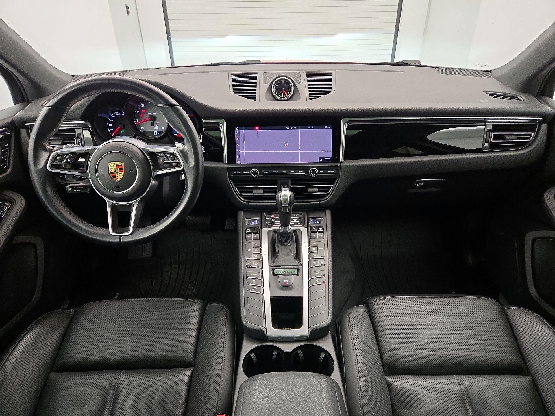 Thumbnail: 2021 Porsche Macan - 9