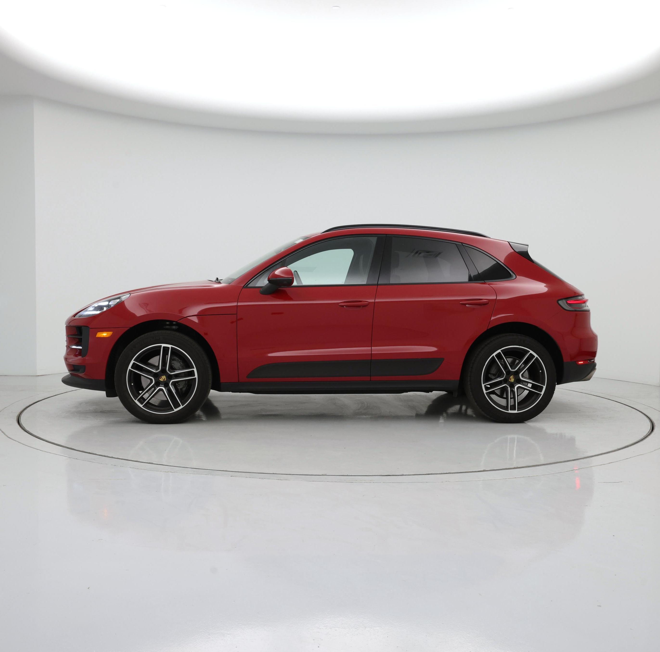 Thumbnail: 2021 Porsche Macan - 3