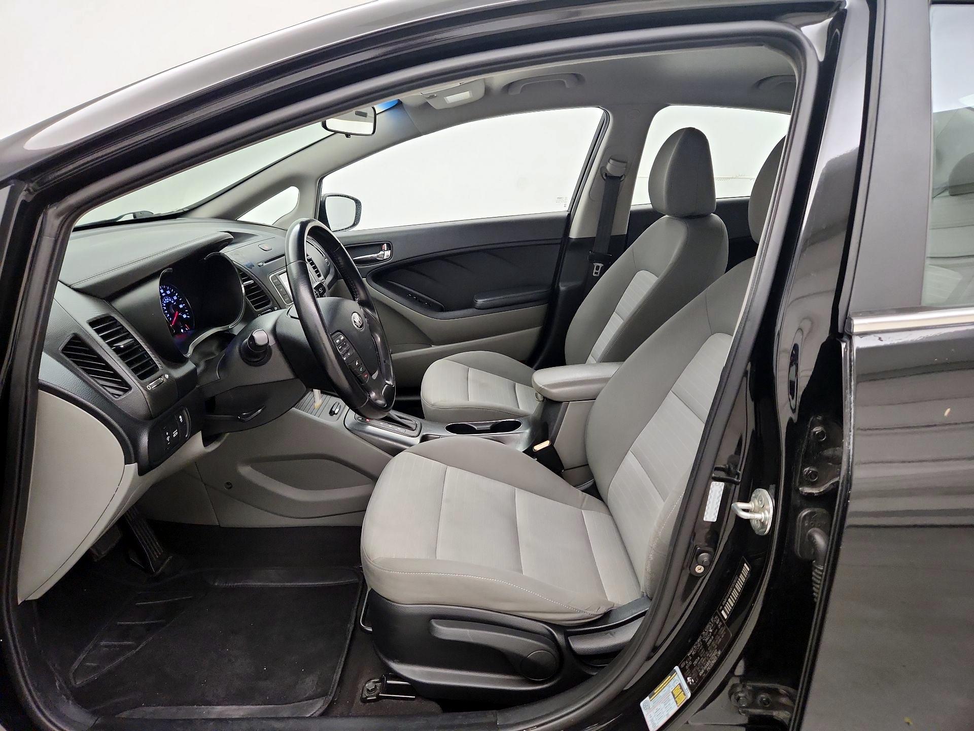 Thumbnail: 2014 Kia Forte - 11