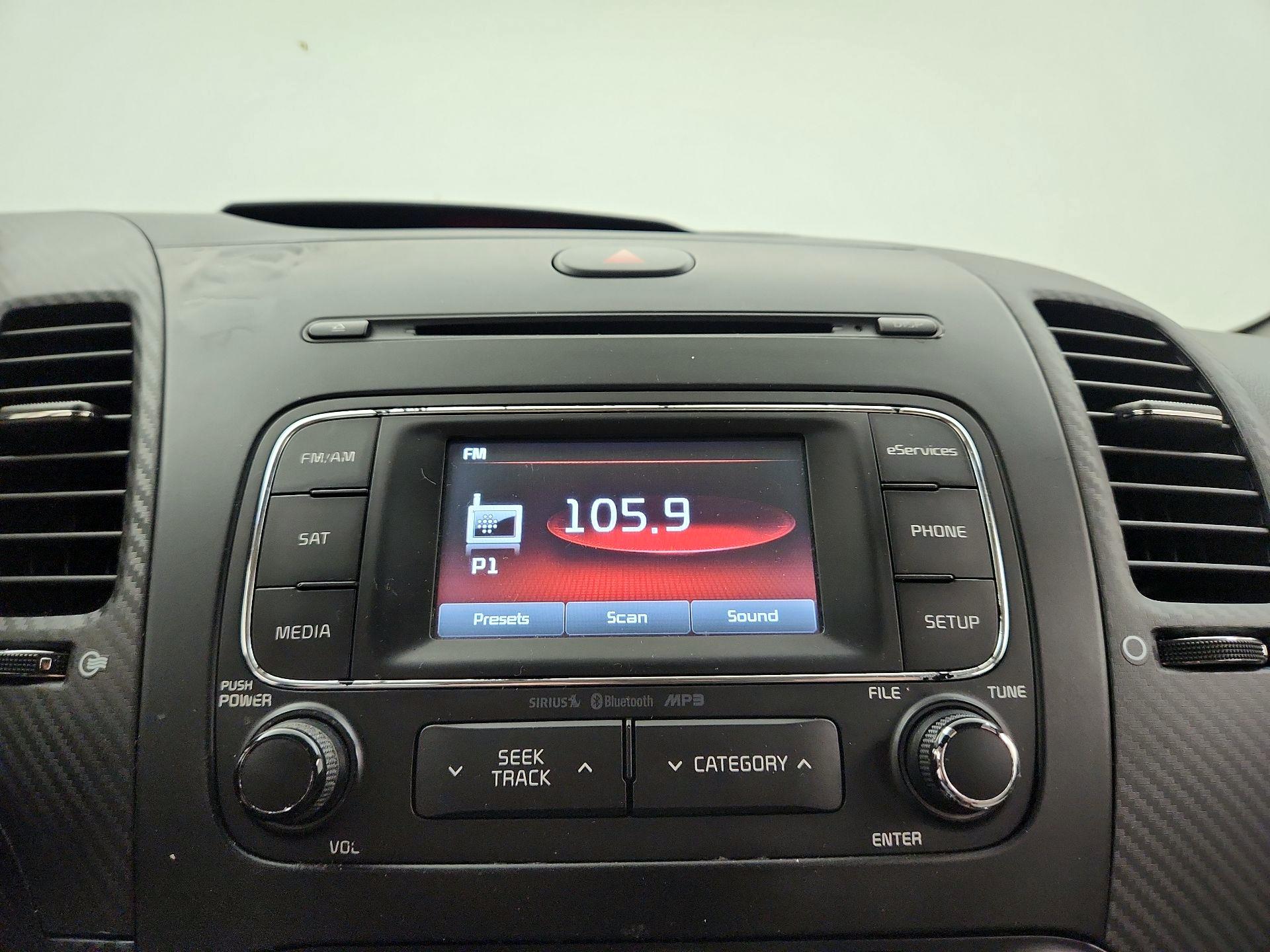 Thumbnail: 2014 Kia Forte - 15