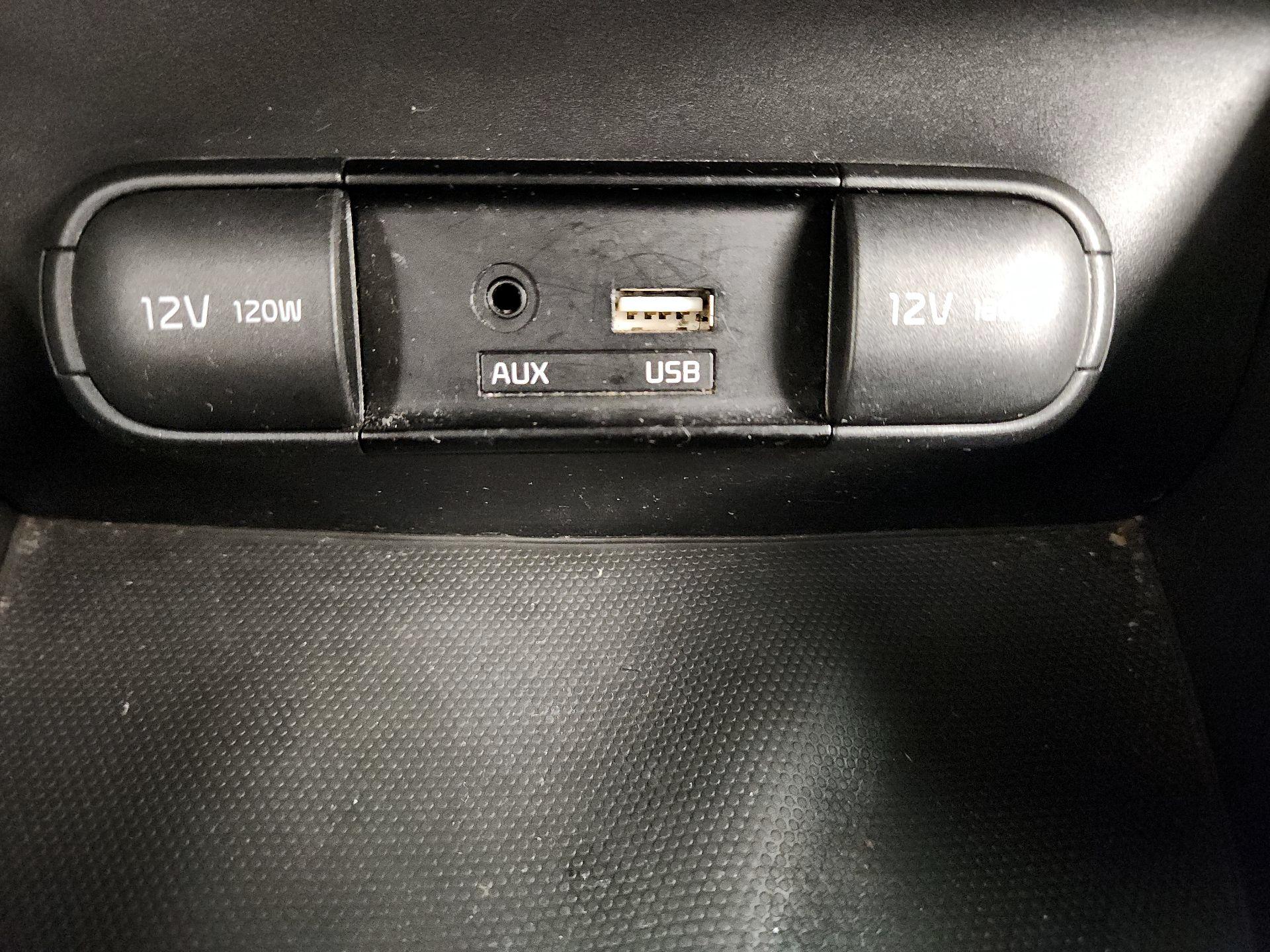 Thumbnail: 2019 Kia Soul - 18