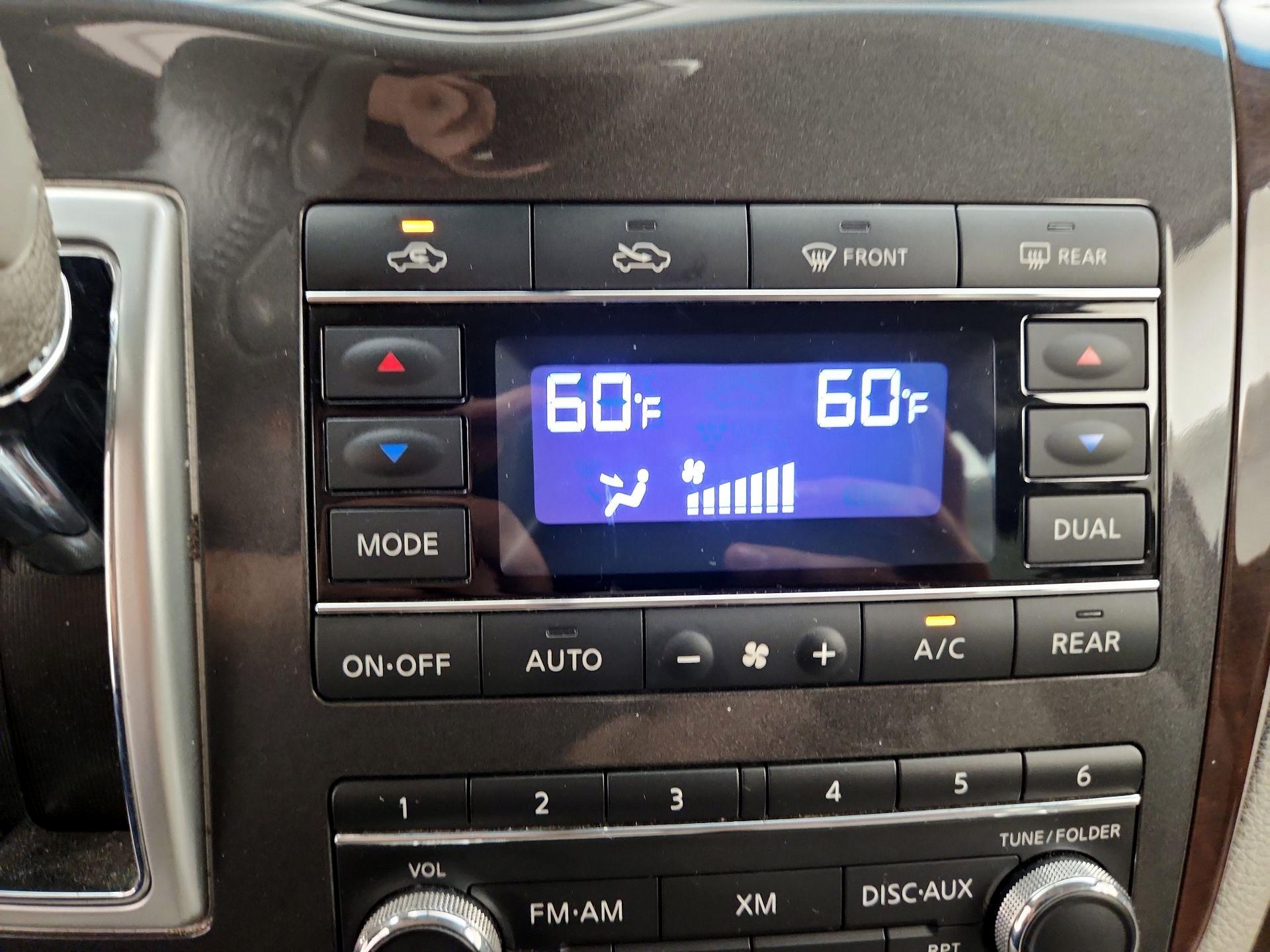 Thumbnail: 2014 Nissan Quest - 16