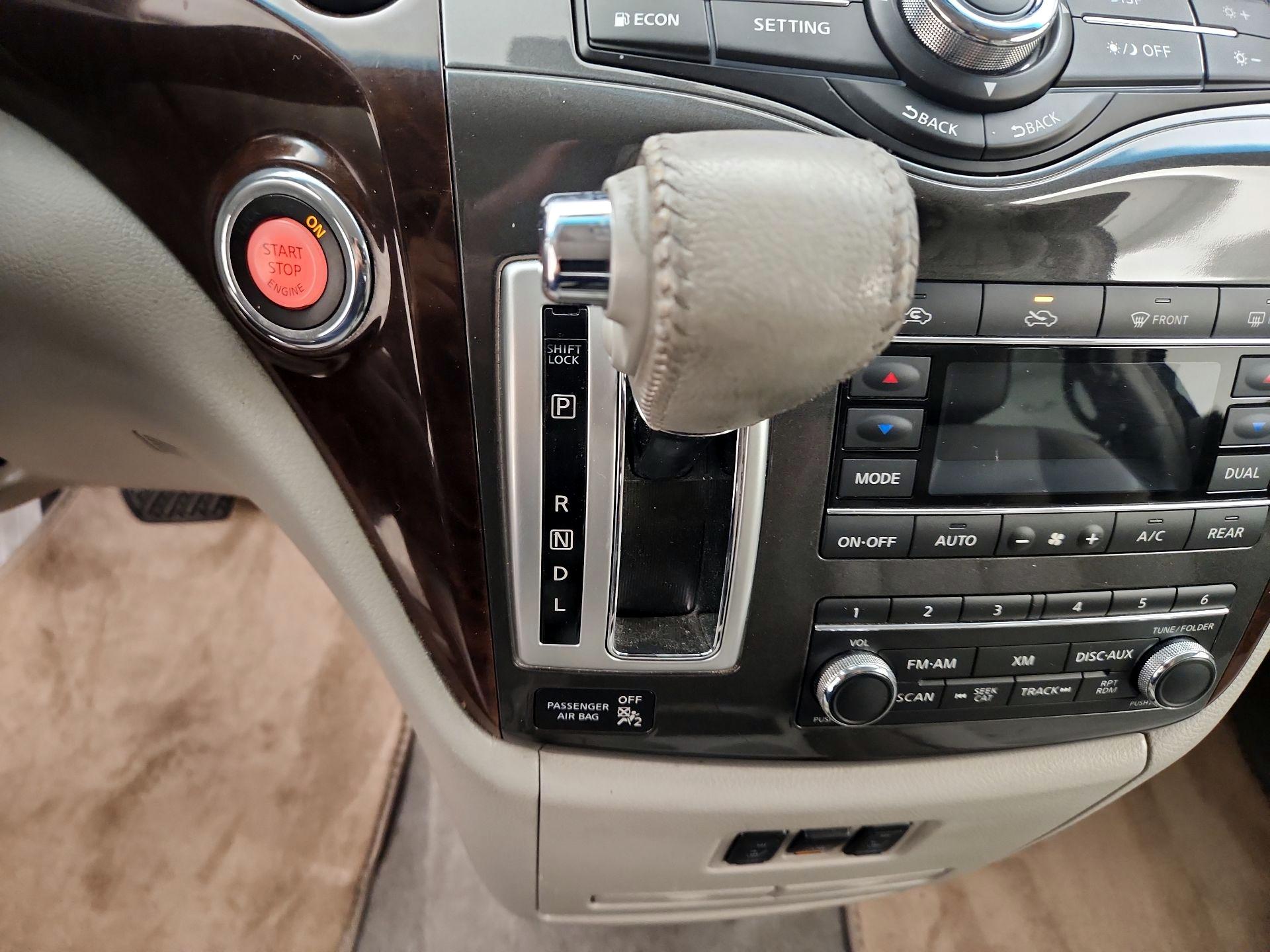 Thumbnail: 2014 Nissan Quest - 17