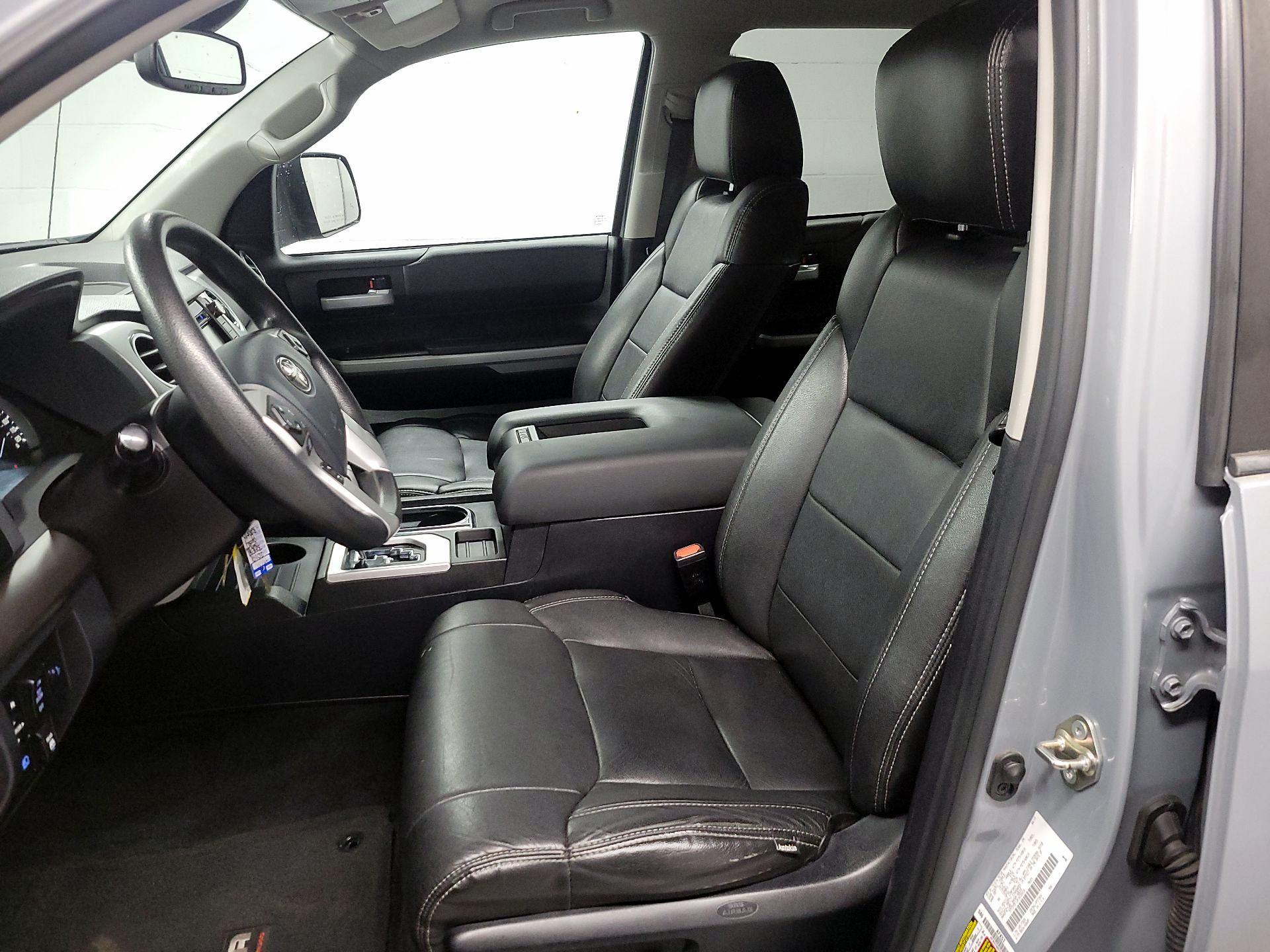 Thumbnail: 2019 Toyota Tundra - 11