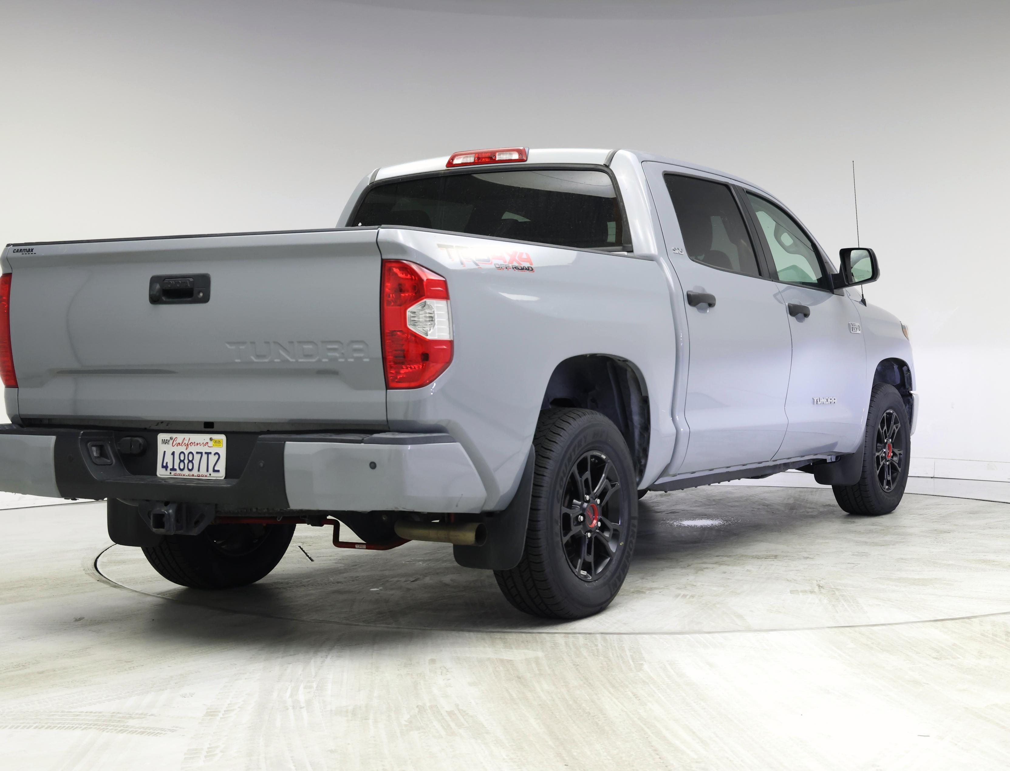 Thumbnail: 2019 Toyota Tundra - 8