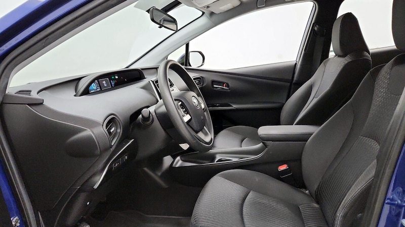 2016 Toyota Prius Two 11