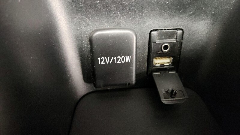 2016 Toyota Prius Two 17
