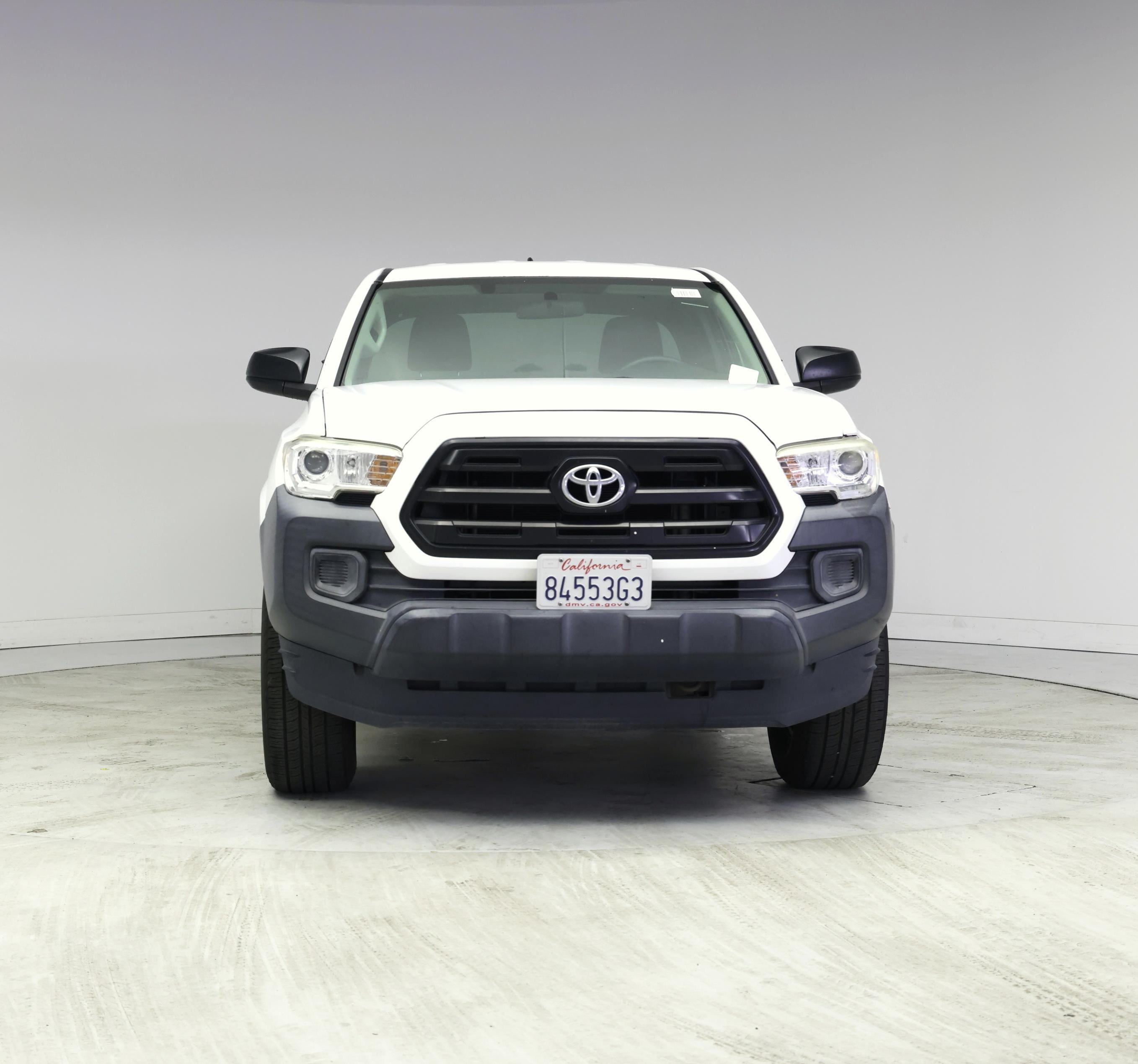 Thumbnail: 2017 Toyota Tacoma - 5