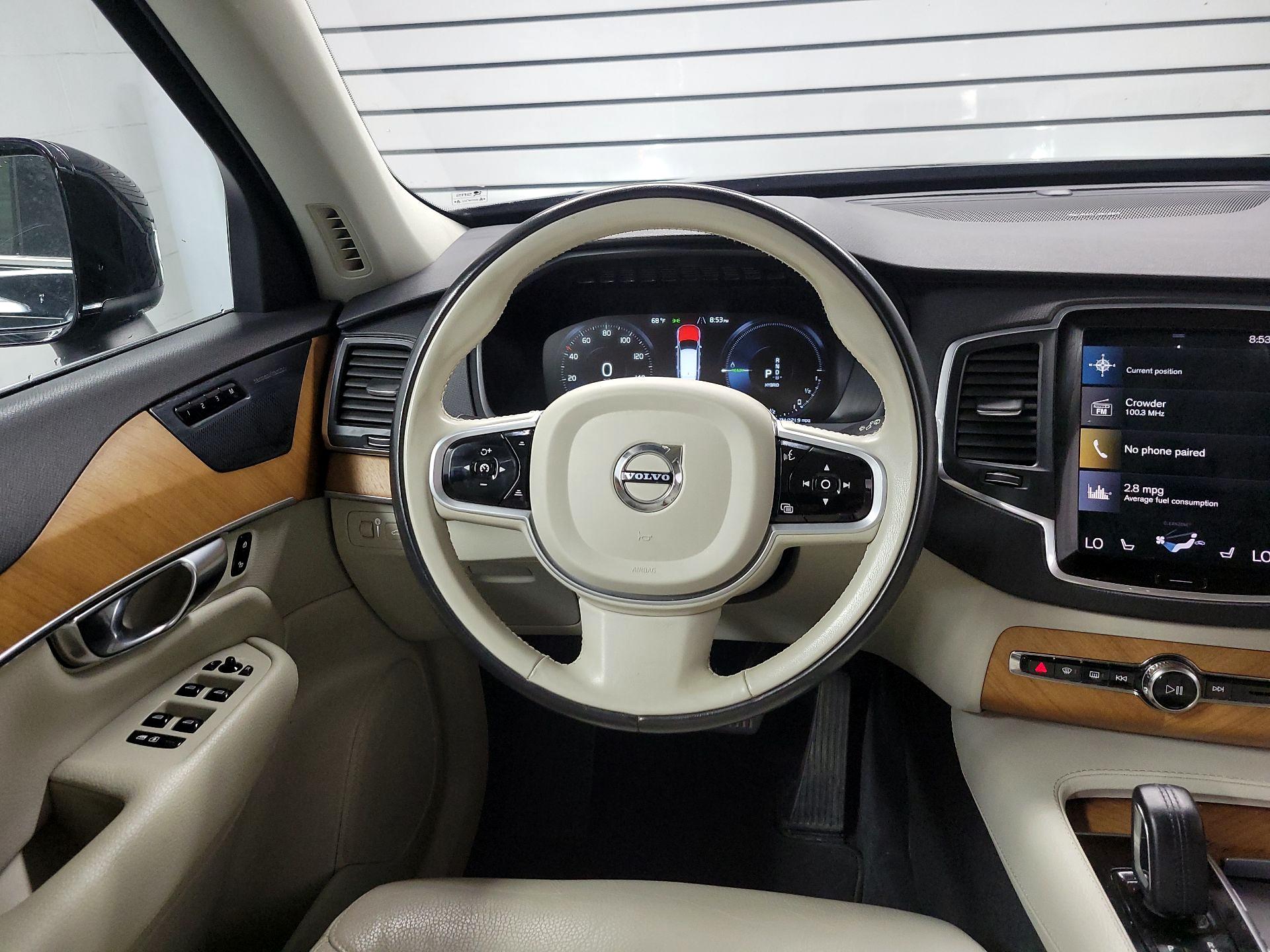 Thumbnail: 2021 Volvo XC90 - 10