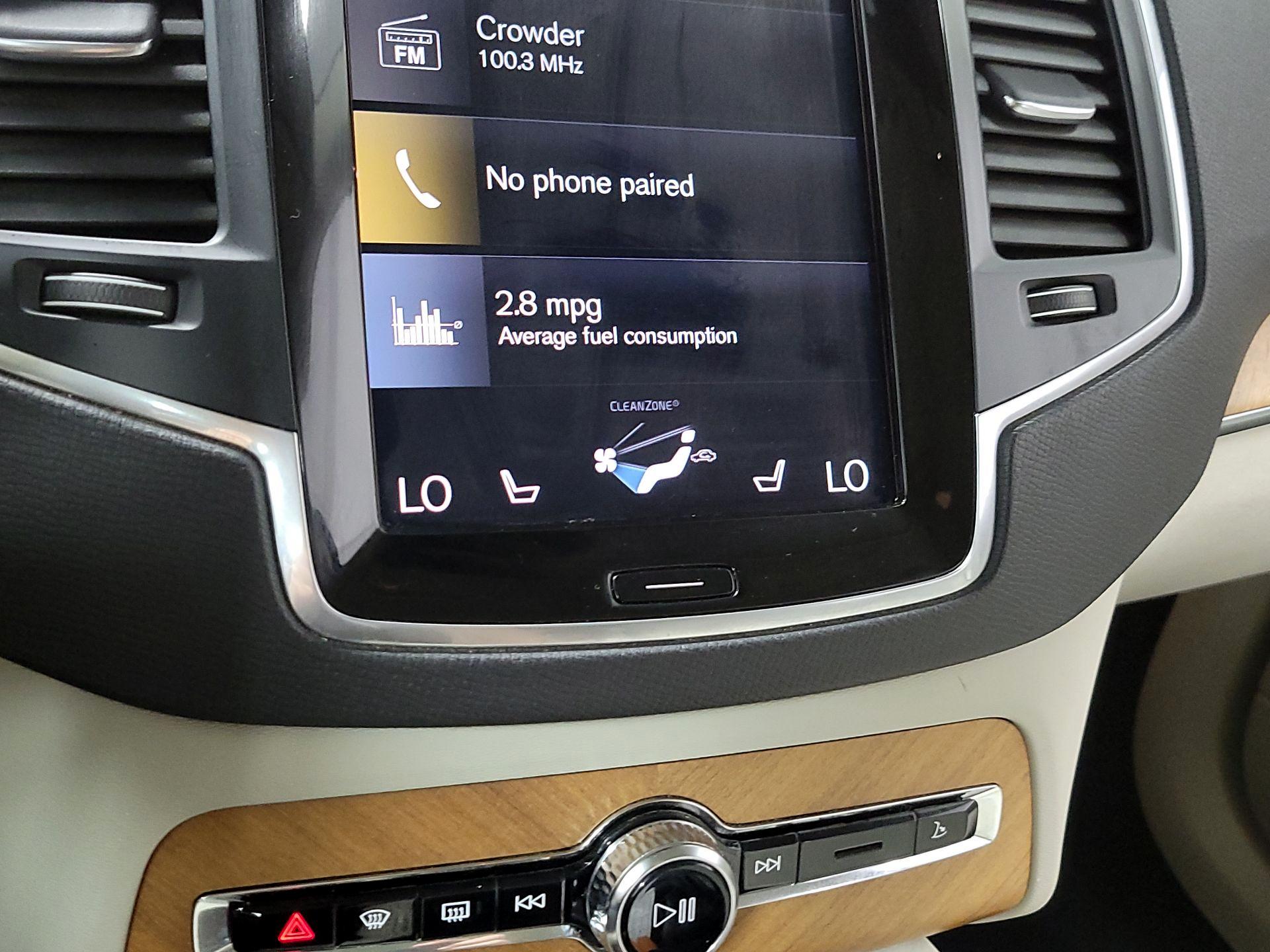 Thumbnail: 2021 Volvo XC90 - 15