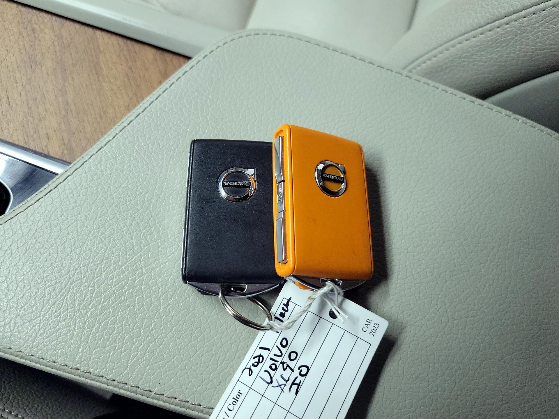 Thumbnail: 2021 Volvo XC90 - 20