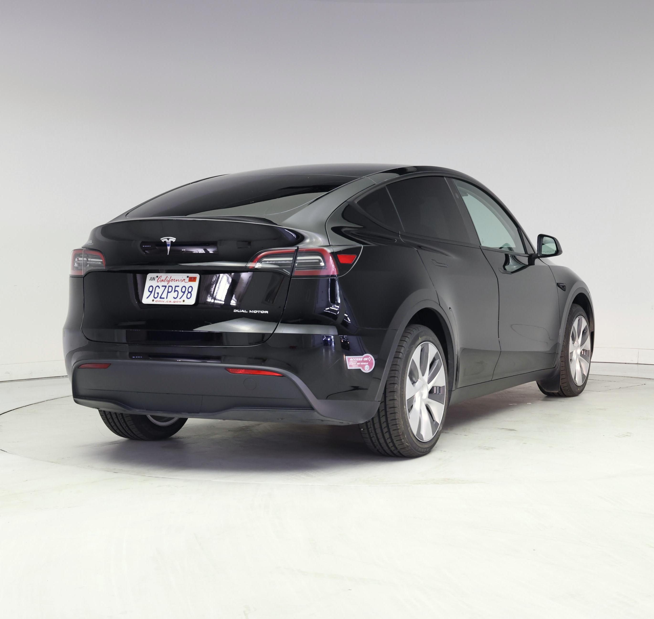 Thumbnail: 2023 Tesla Model Y - 8