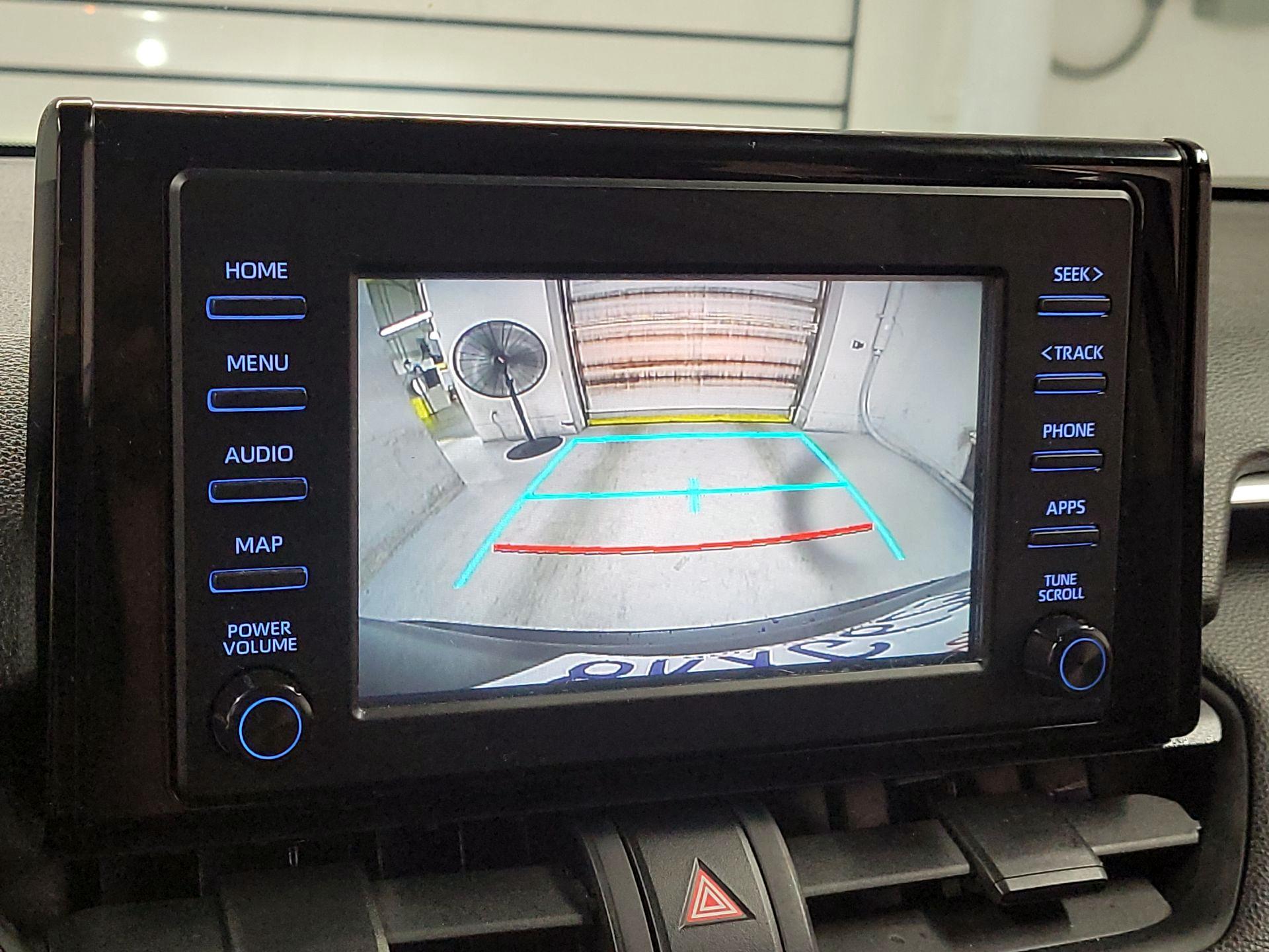 Thumbnail: 2019 Toyota RAV4 - 13