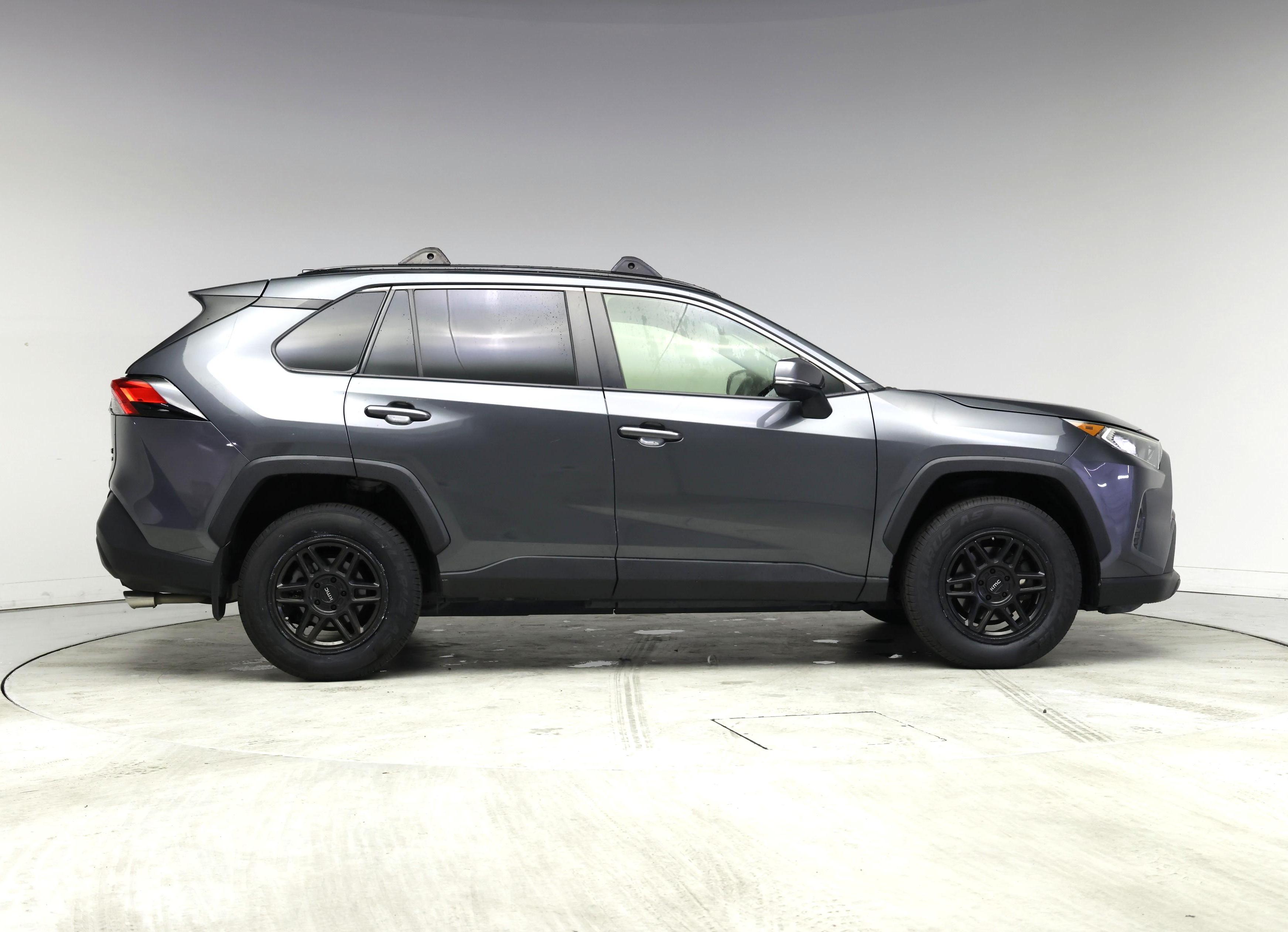 Thumbnail: 2019 Toyota RAV4 - 7