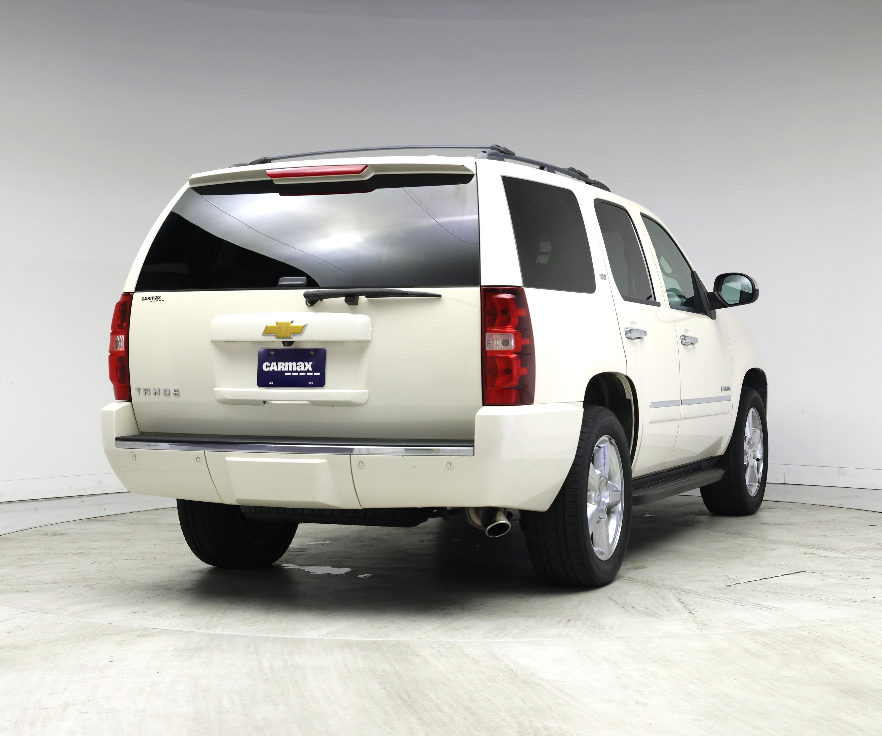 Thumbnail: 2013 Chevrolet Tahoe - 8