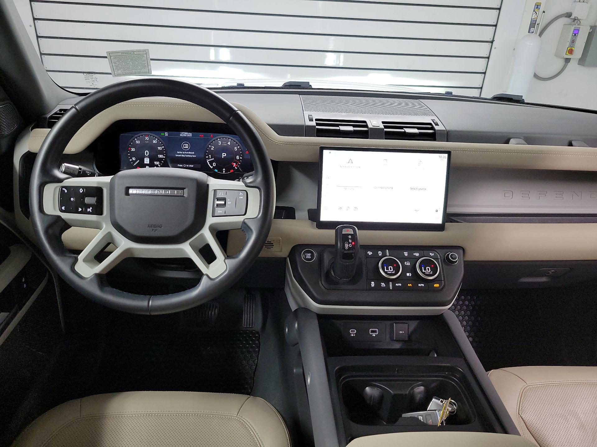 Thumbnail: 2022 Land Rover Defender - 9