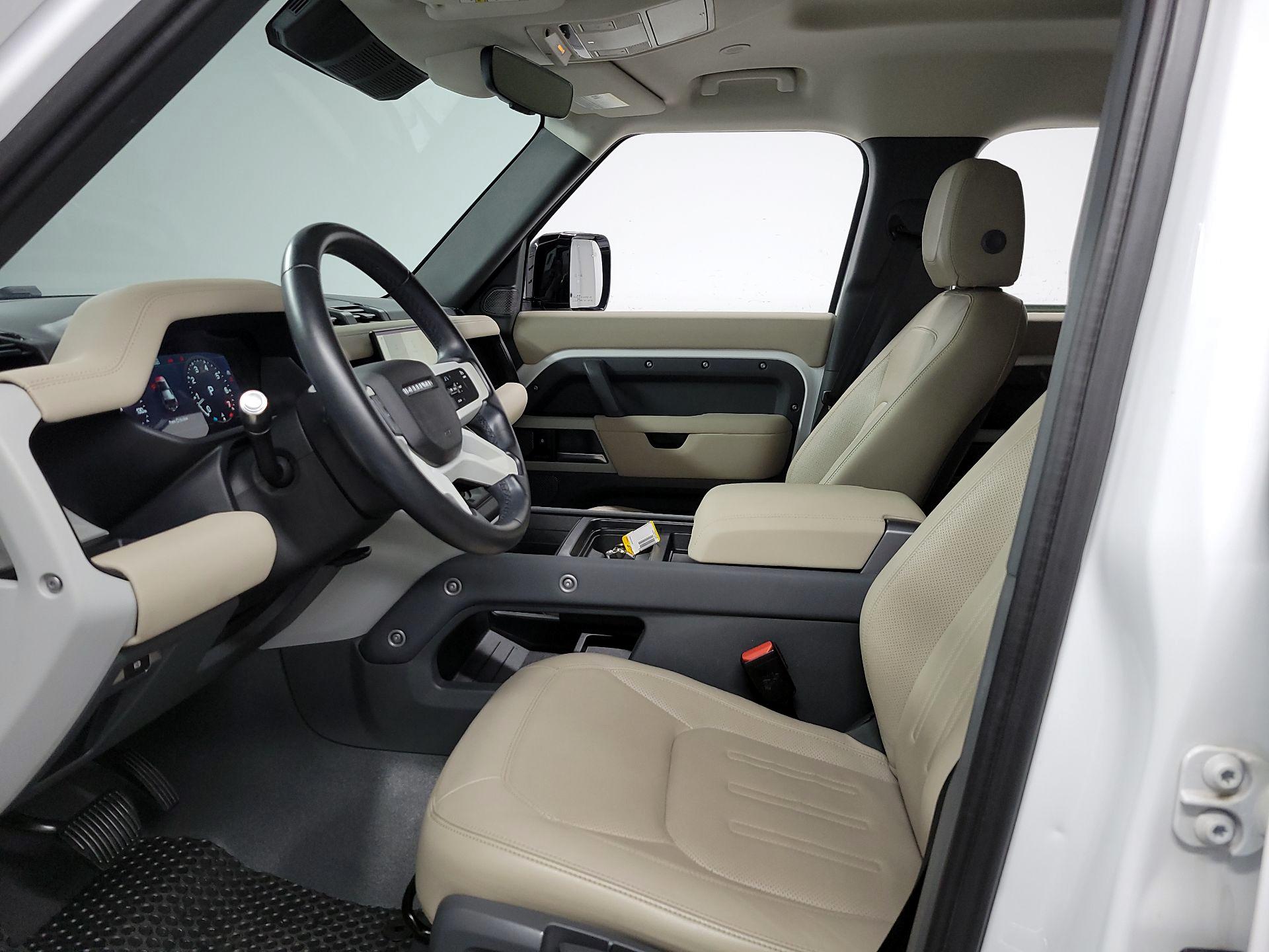 Thumbnail: 2022 Land Rover Defender - 11