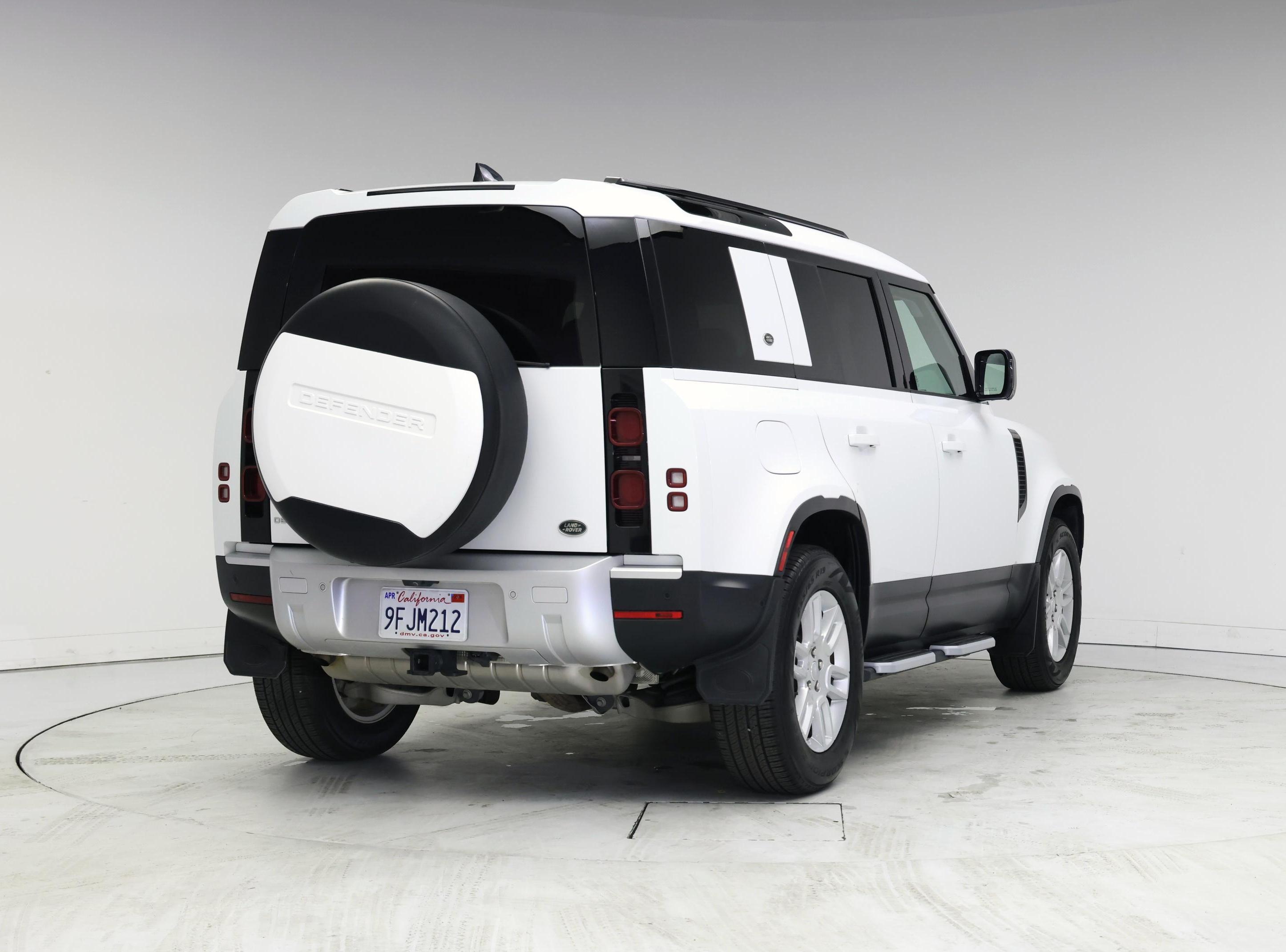 Thumbnail: 2022 Land Rover Defender - 8