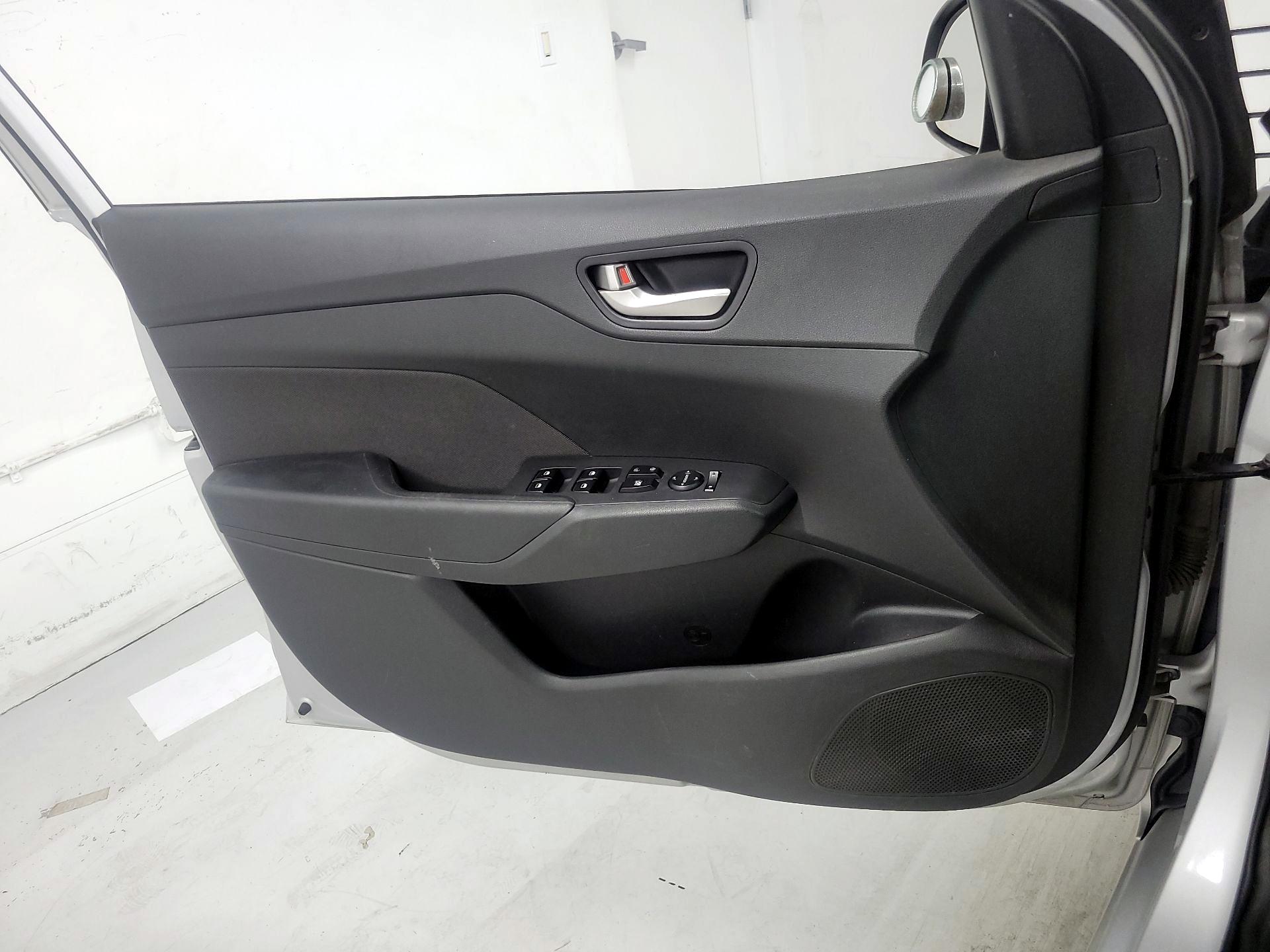Thumbnail: 2019 Hyundai Accent - 12