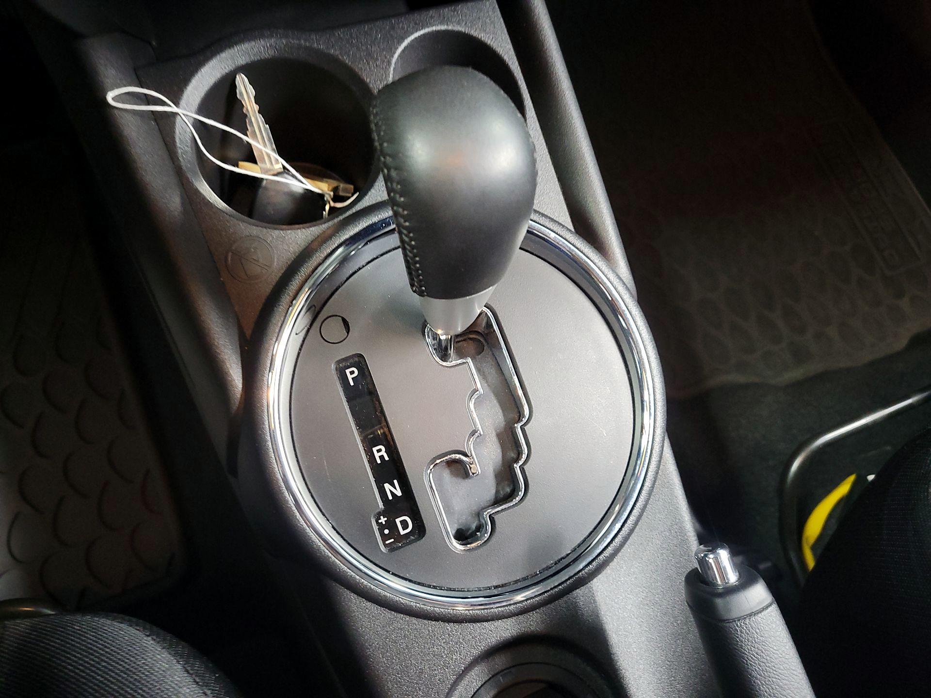 Thumbnail: 2015 Mitsubishi Outlander Sport - 15