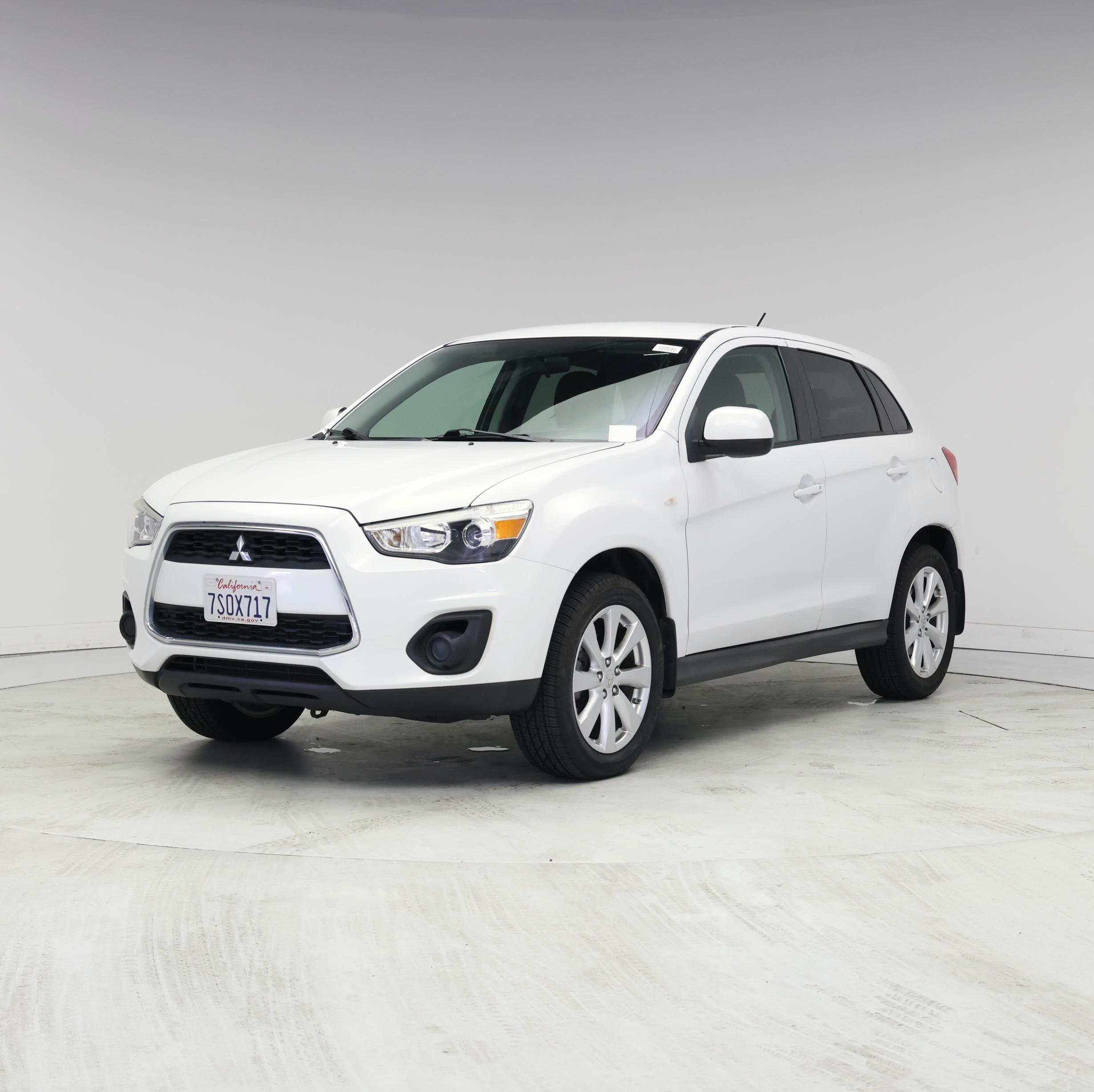 Thumbnail: 2015 Mitsubishi Outlander Sport - 4