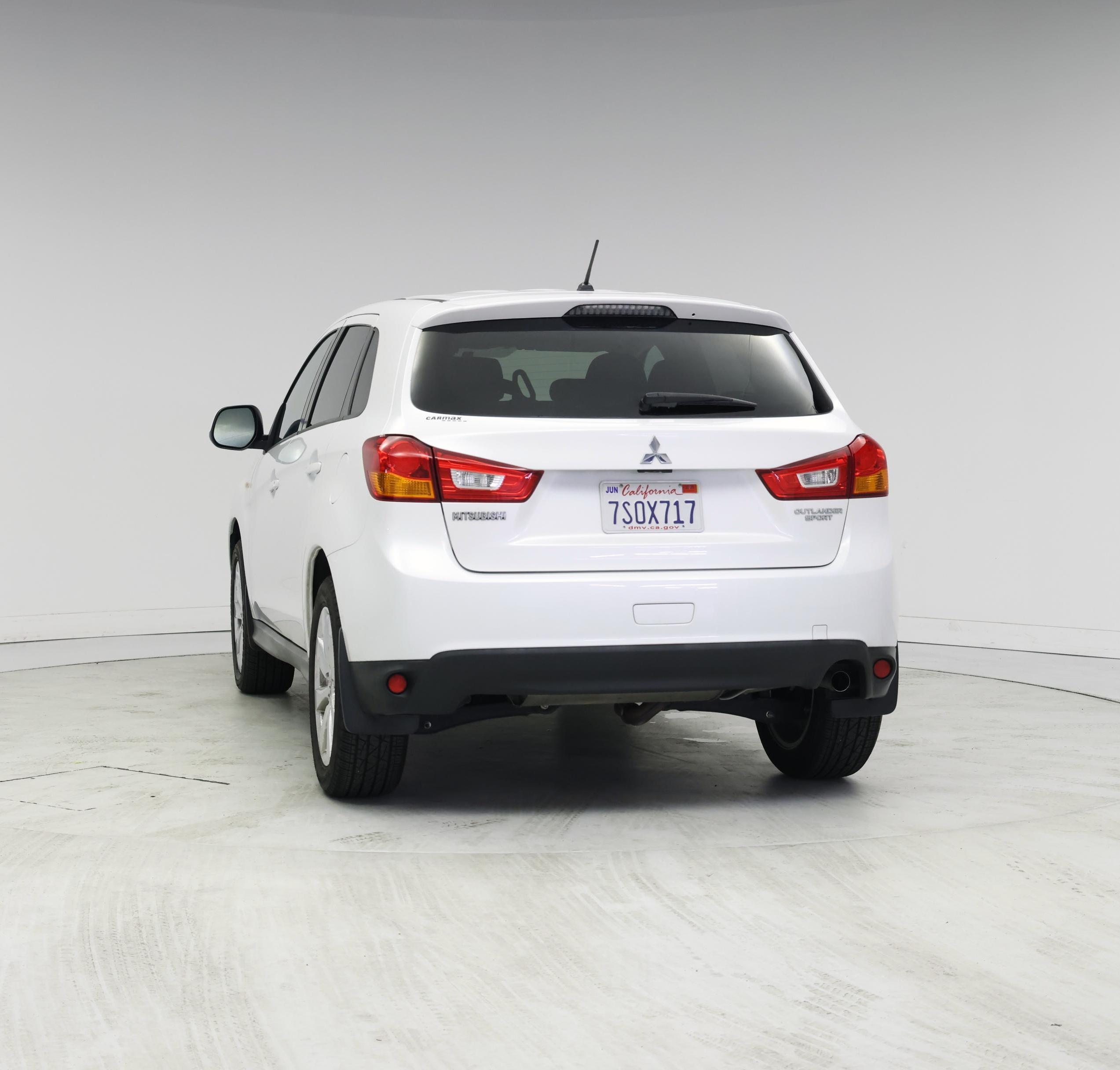 Thumbnail: 2015 Mitsubishi Outlander Sport - 6