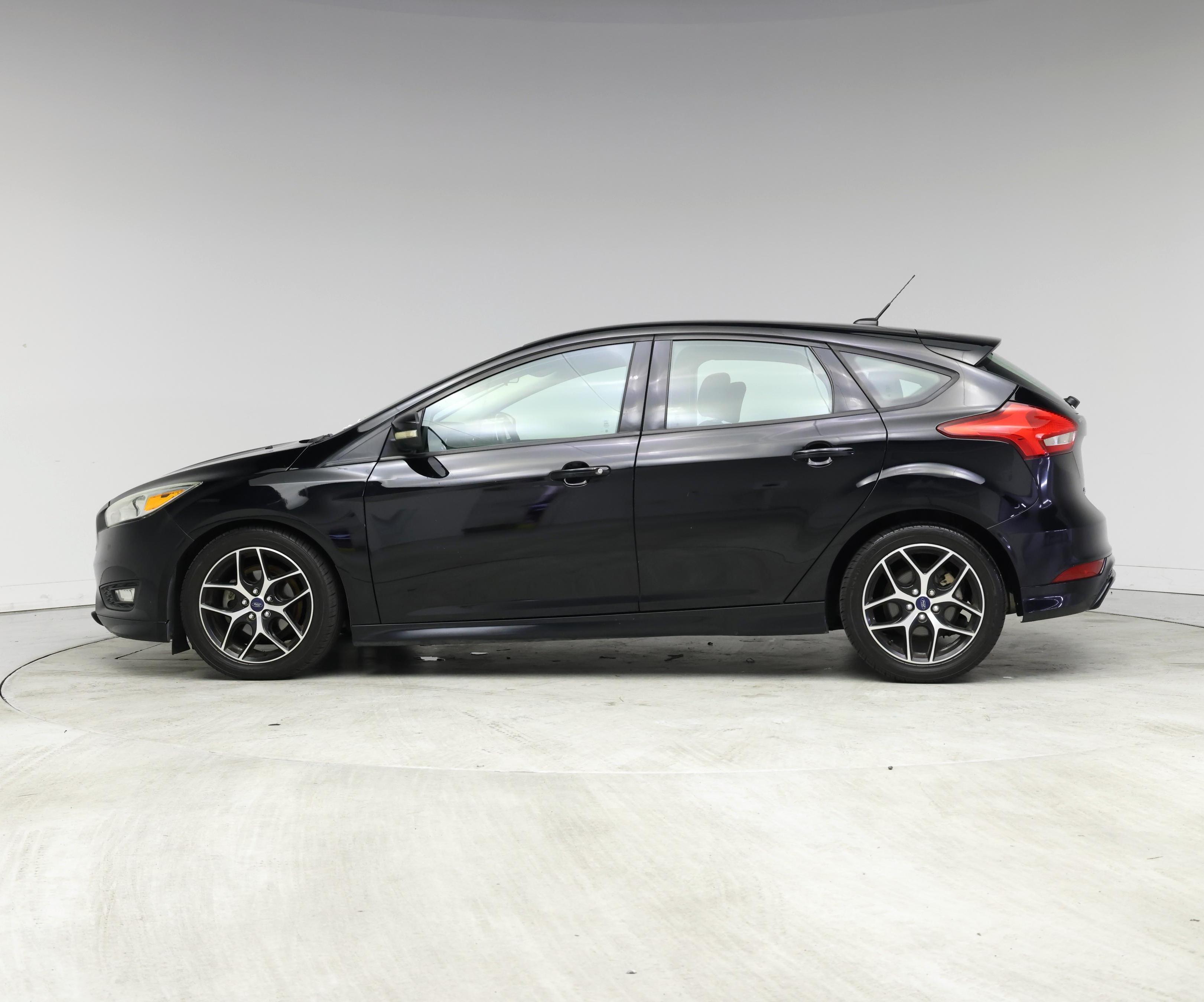 Thumbnail: 2016 Ford Focus - 3