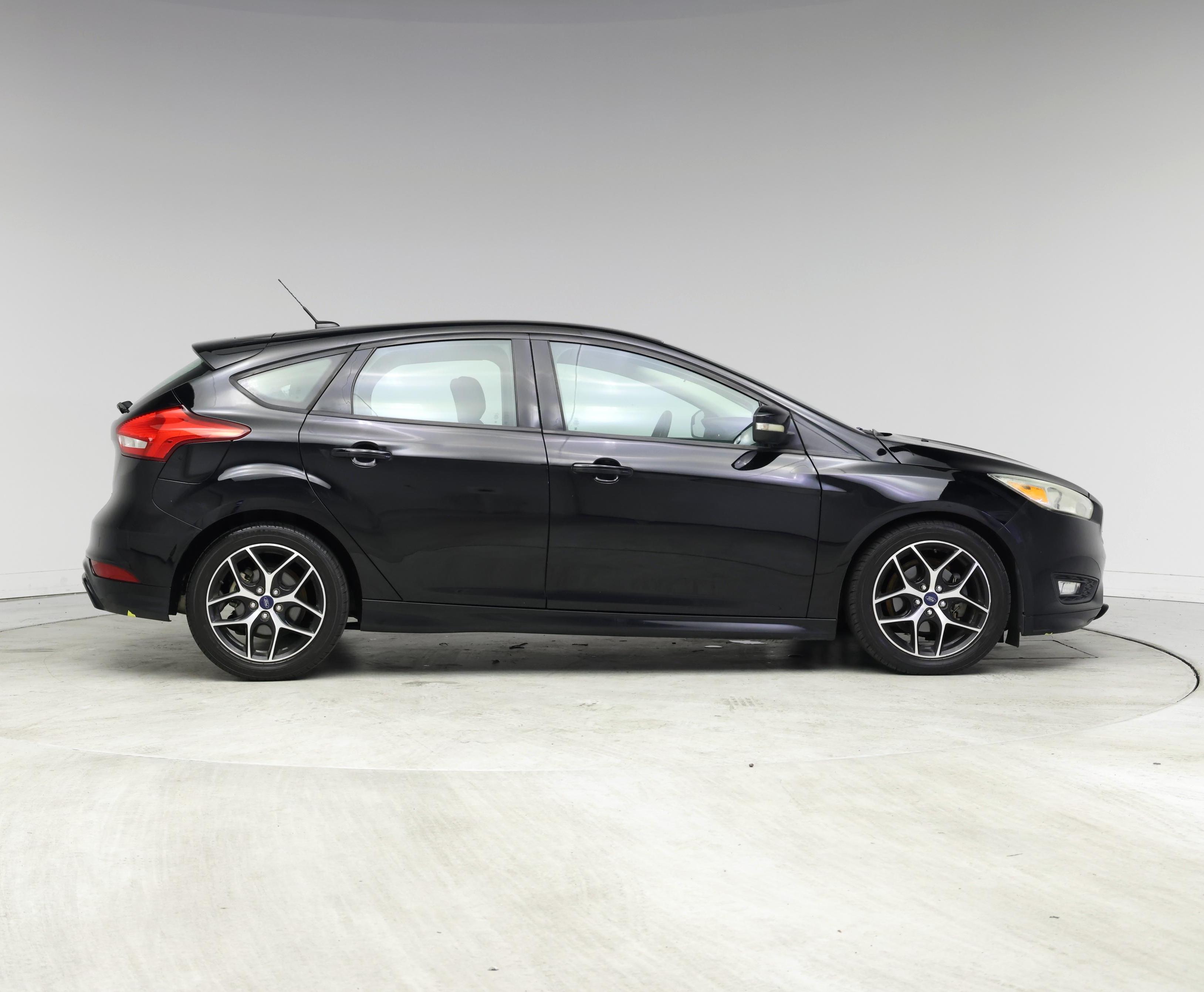 Thumbnail: 2016 Ford Focus - 7