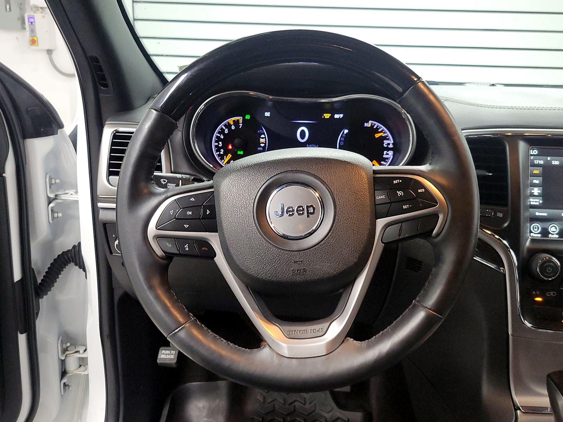 Thumbnail: 2018 Jeep Grand Cherokee - 10