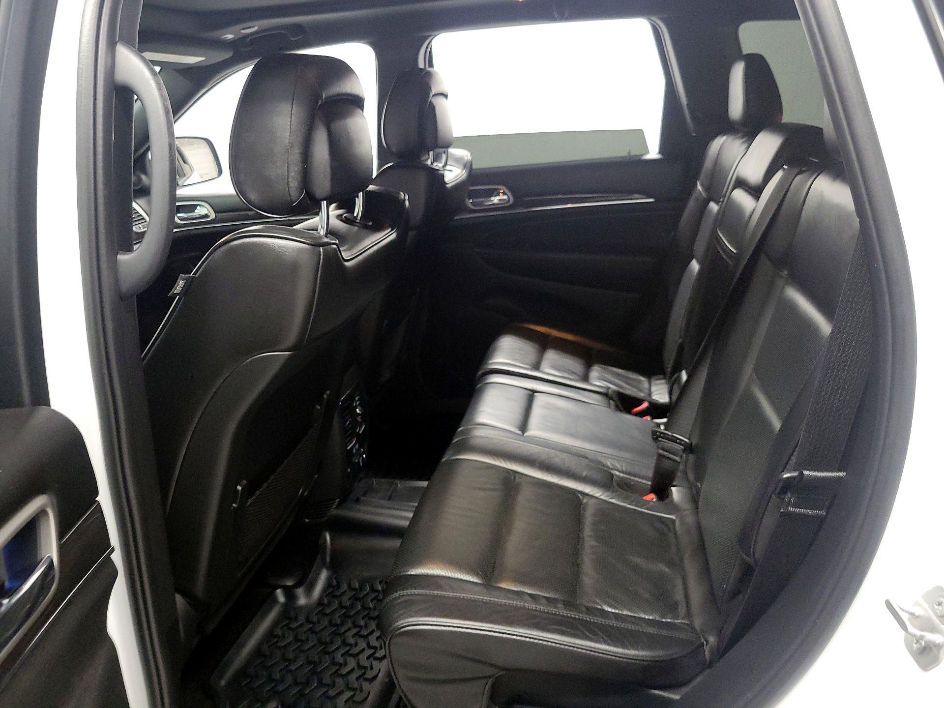 Thumbnail: 2018 Jeep Grand Cherokee - 18