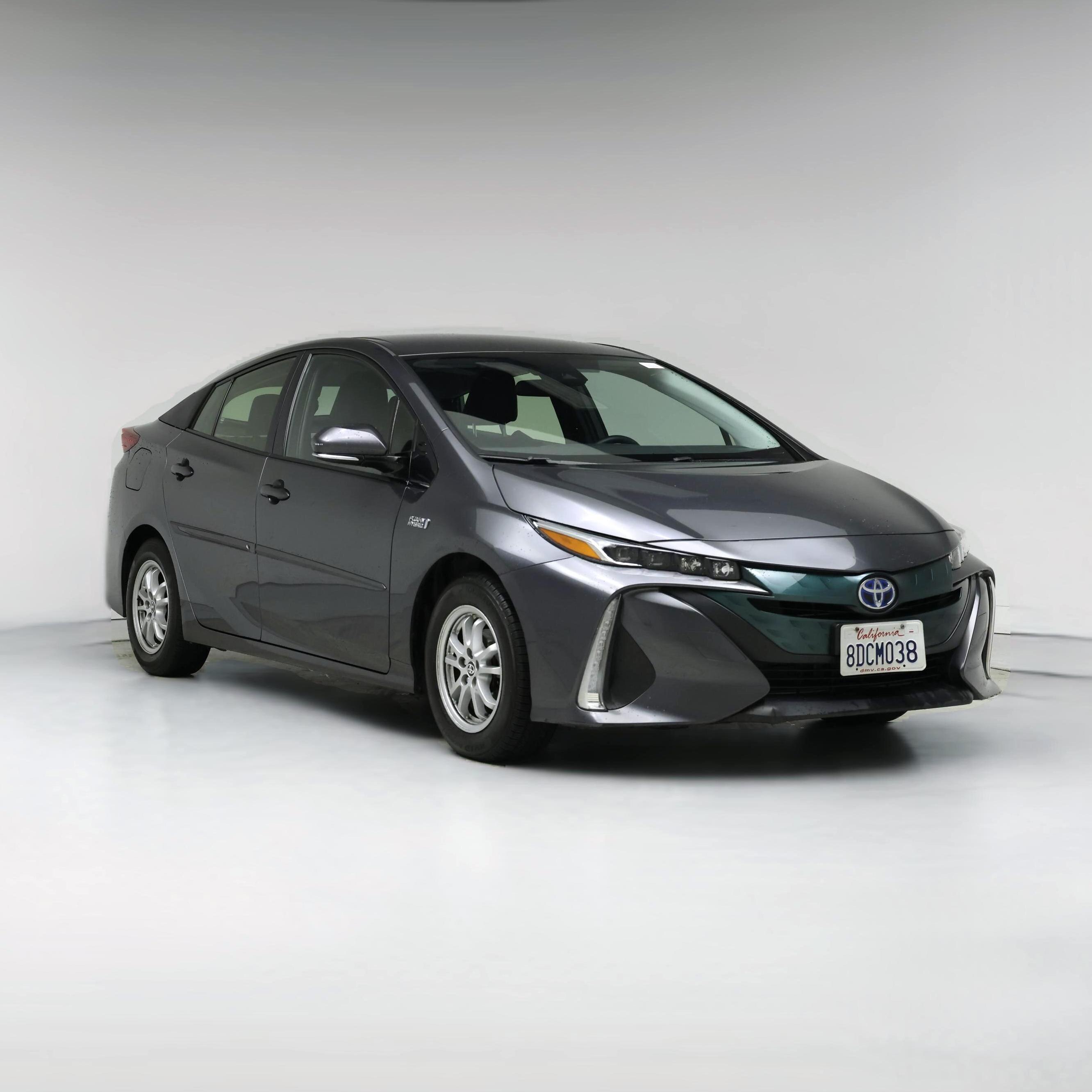 Thumbnail: 2017 Toyota Prius Prime - 1