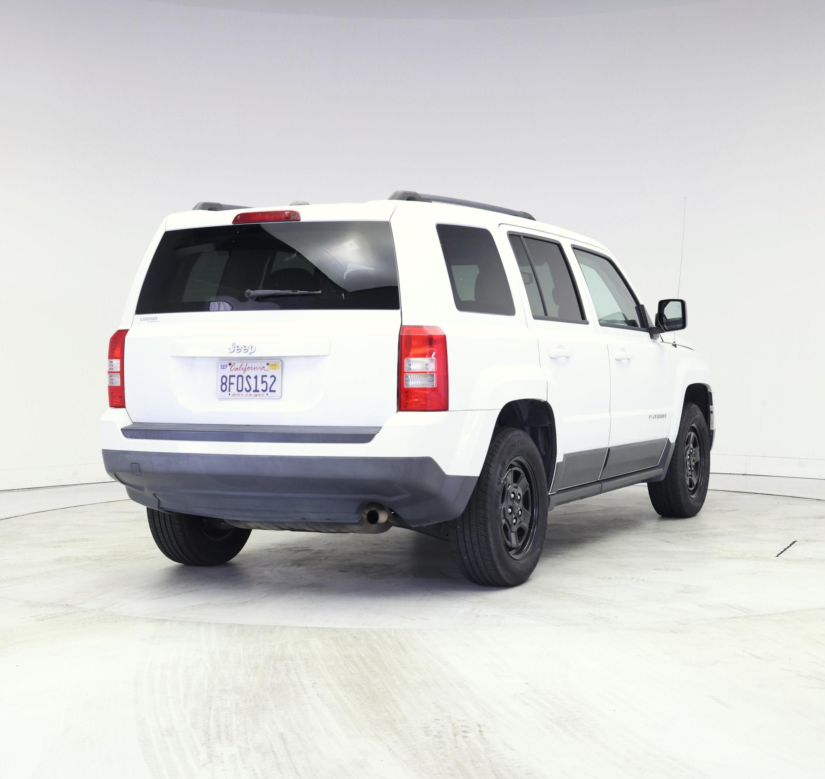Thumbnail: 2017 Jeep Patriot - 8