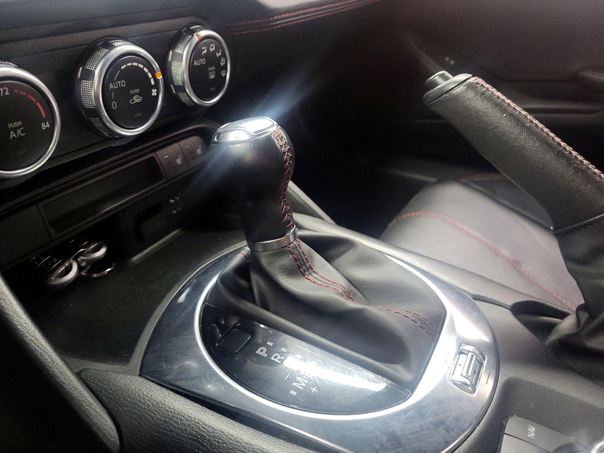 Thumbnail: 2016 Mazda MX-5 Miata - 16