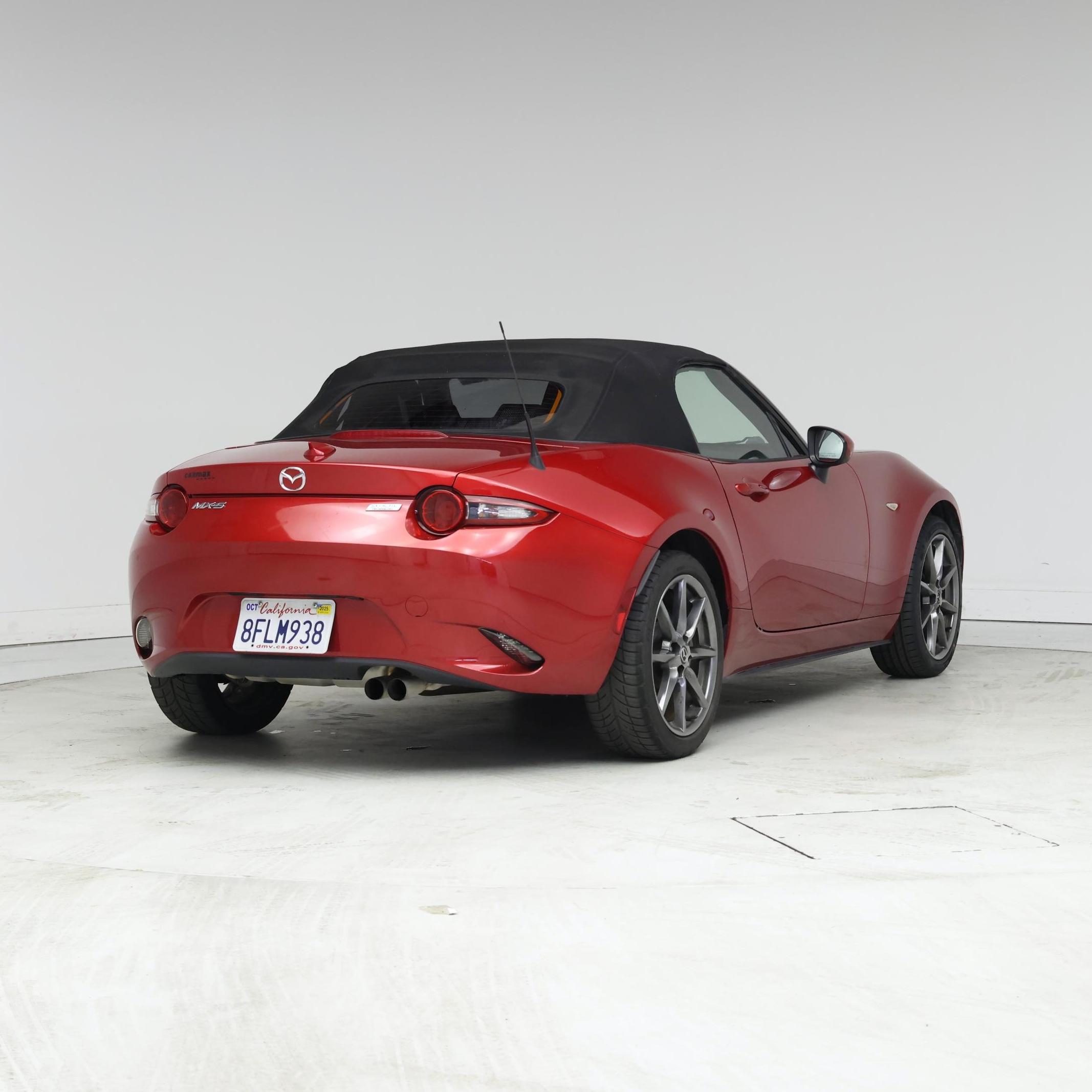 Thumbnail: 2016 Mazda MX-5 Miata - 8