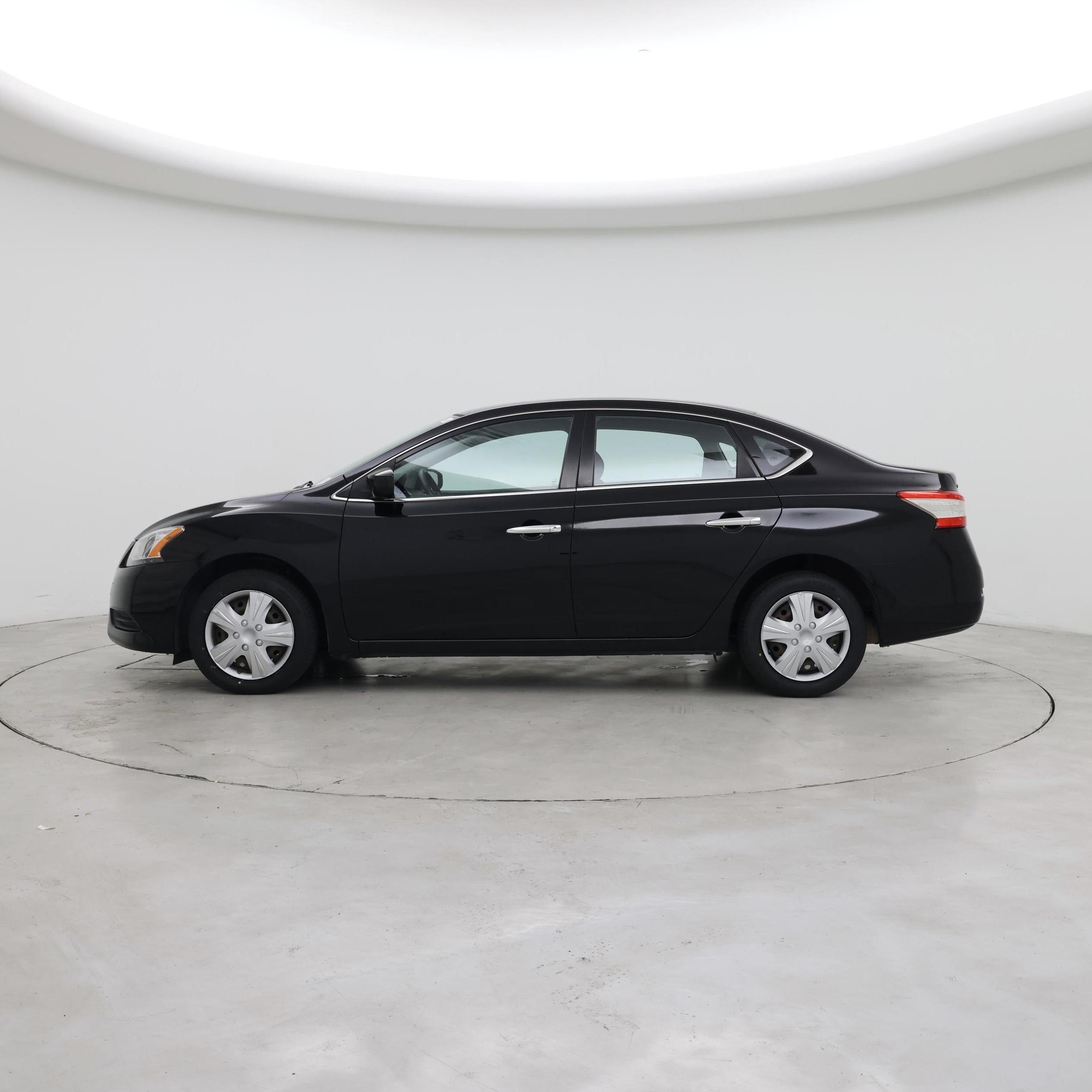 Thumbnail: 2014 Nissan Sentra - 3