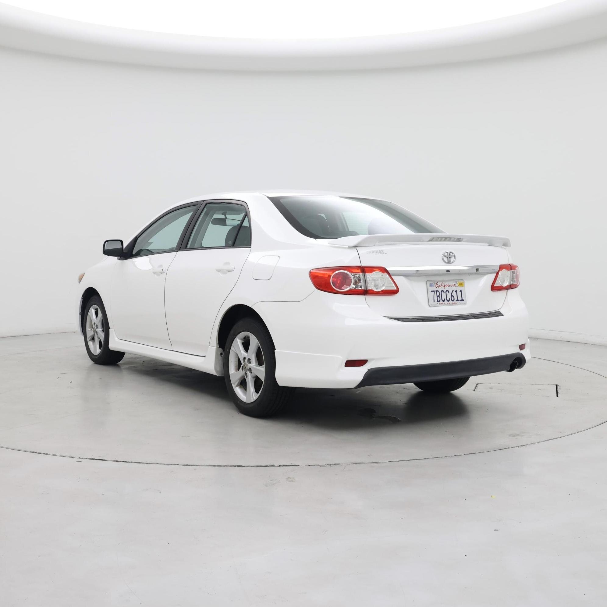 Thumbnail: 2013 Toyota Corolla - 2