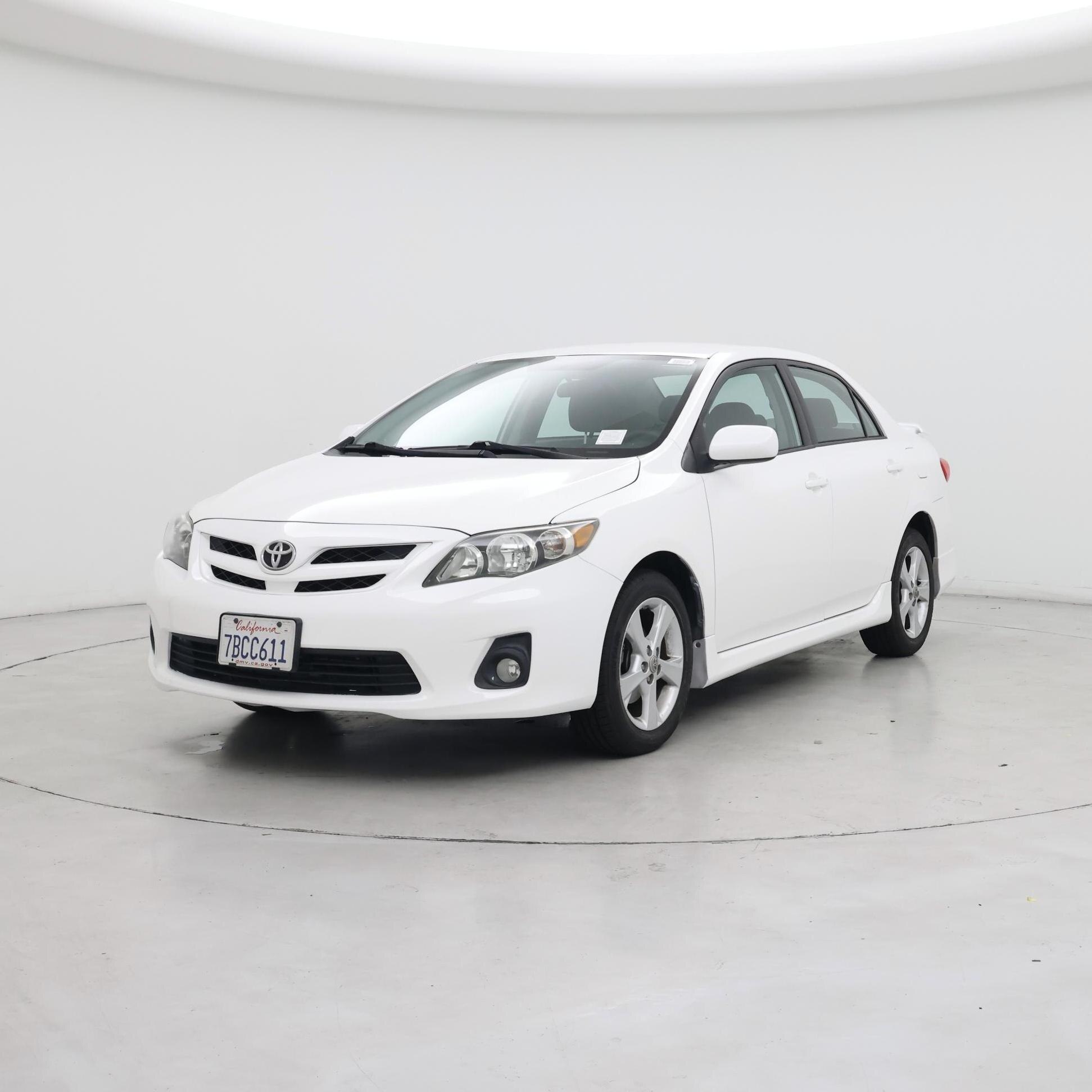 Thumbnail: 2013 Toyota Corolla - 4