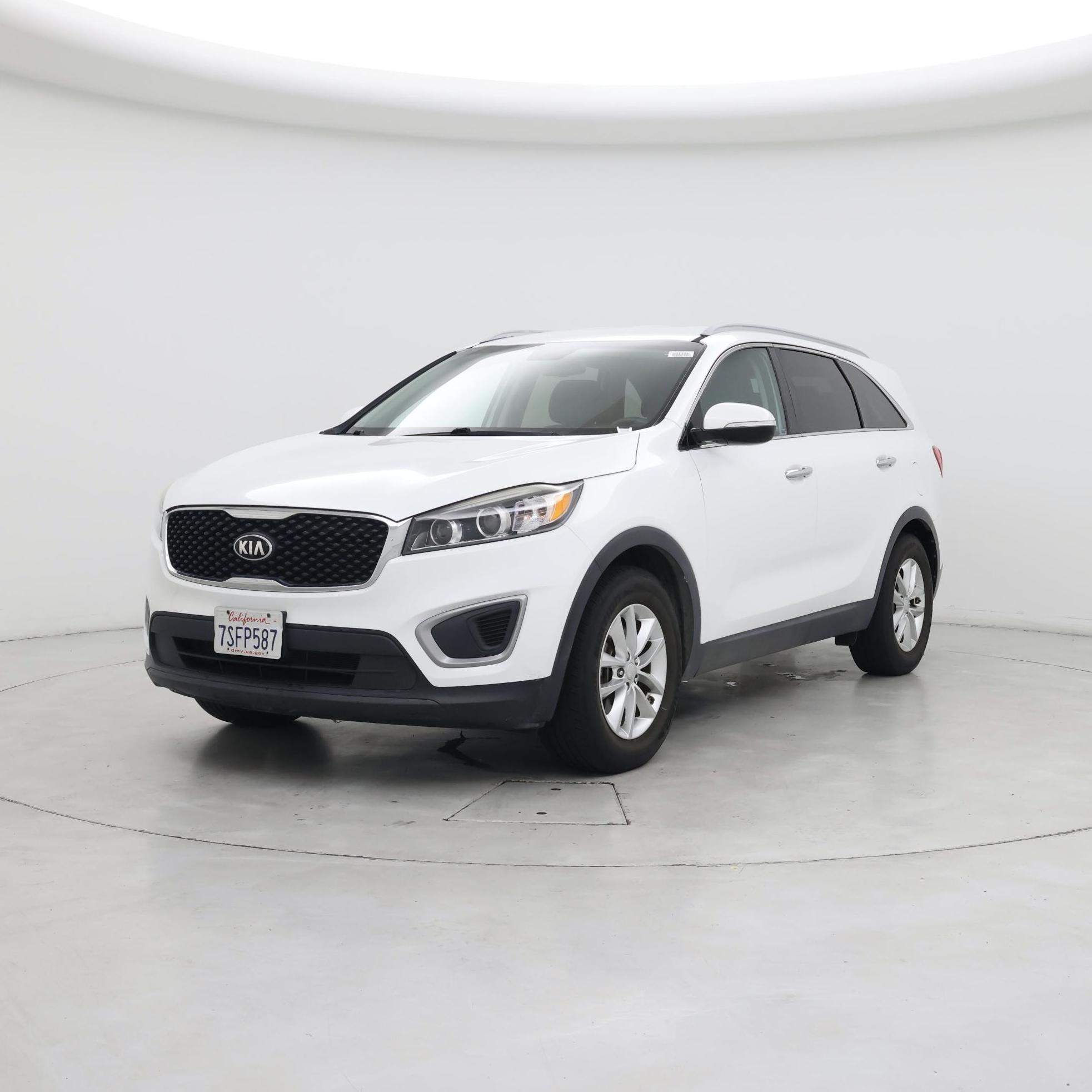 Thumbnail: 2016 Kia Sorento - 4