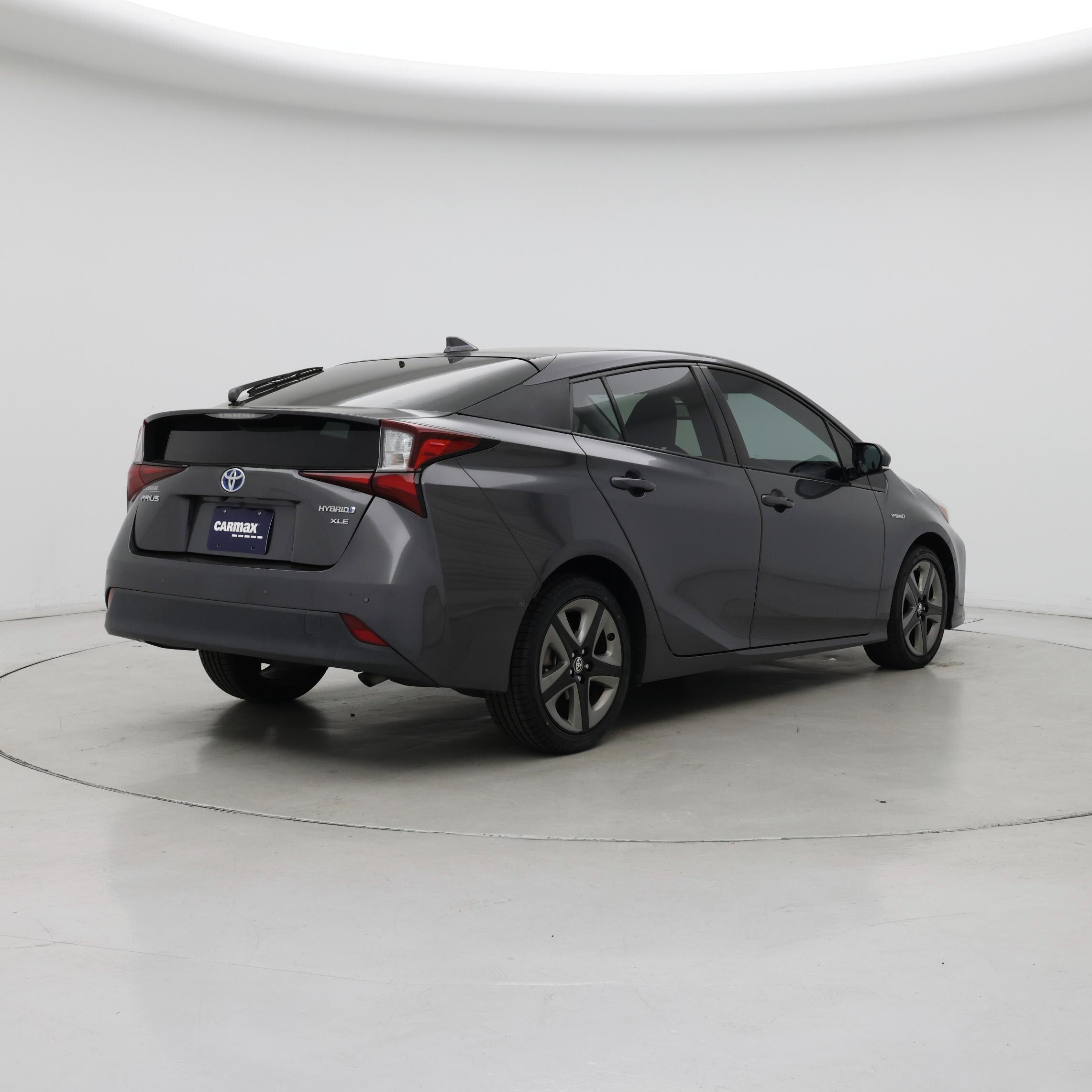 Thumbnail: 2019 Toyota Prius - 8