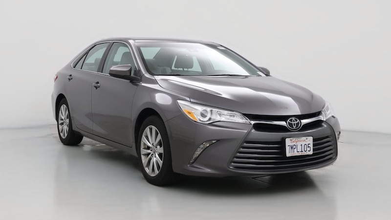 2015 Toyota Camry XLE Hero Image