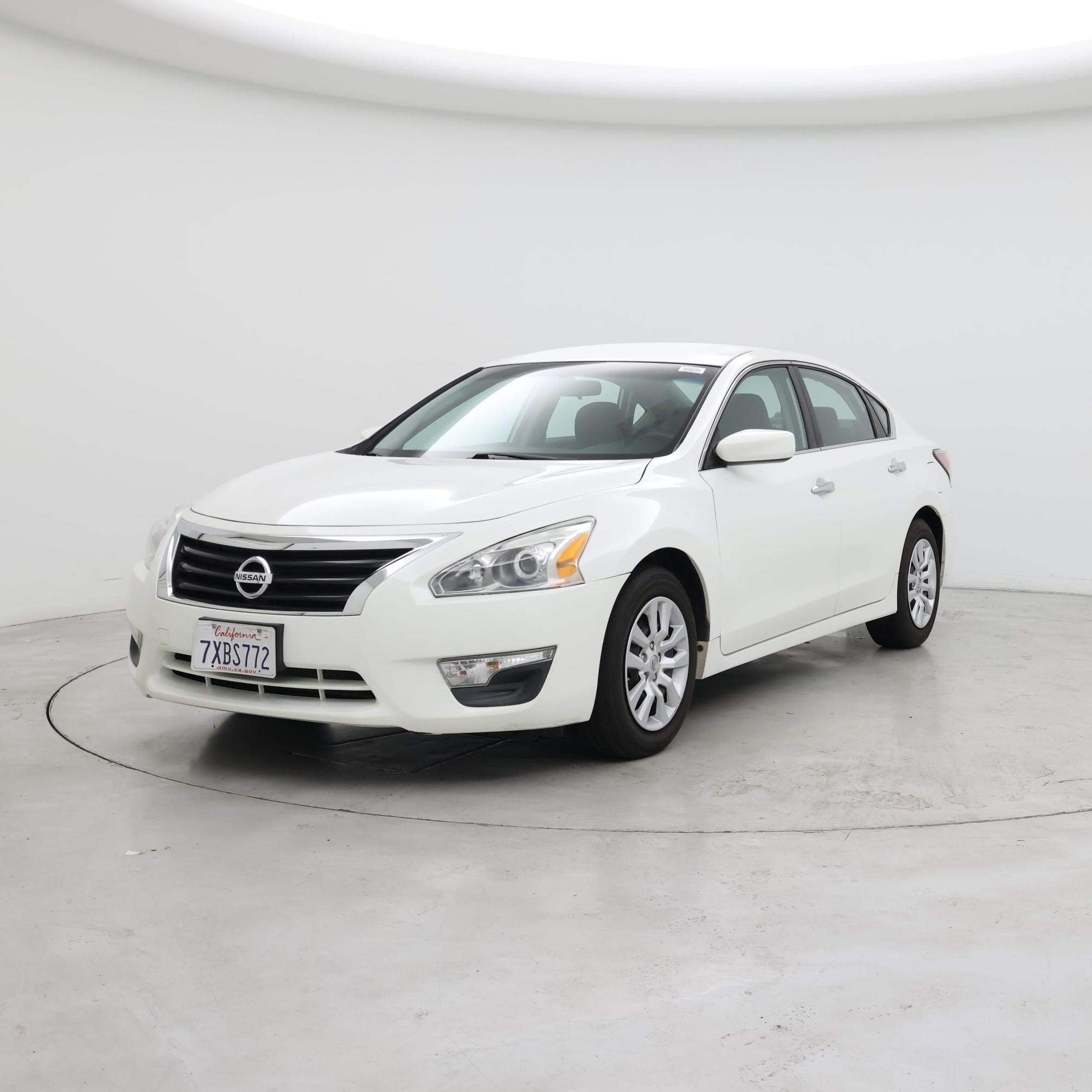 Thumbnail: 2015 Nissan Altima - 4