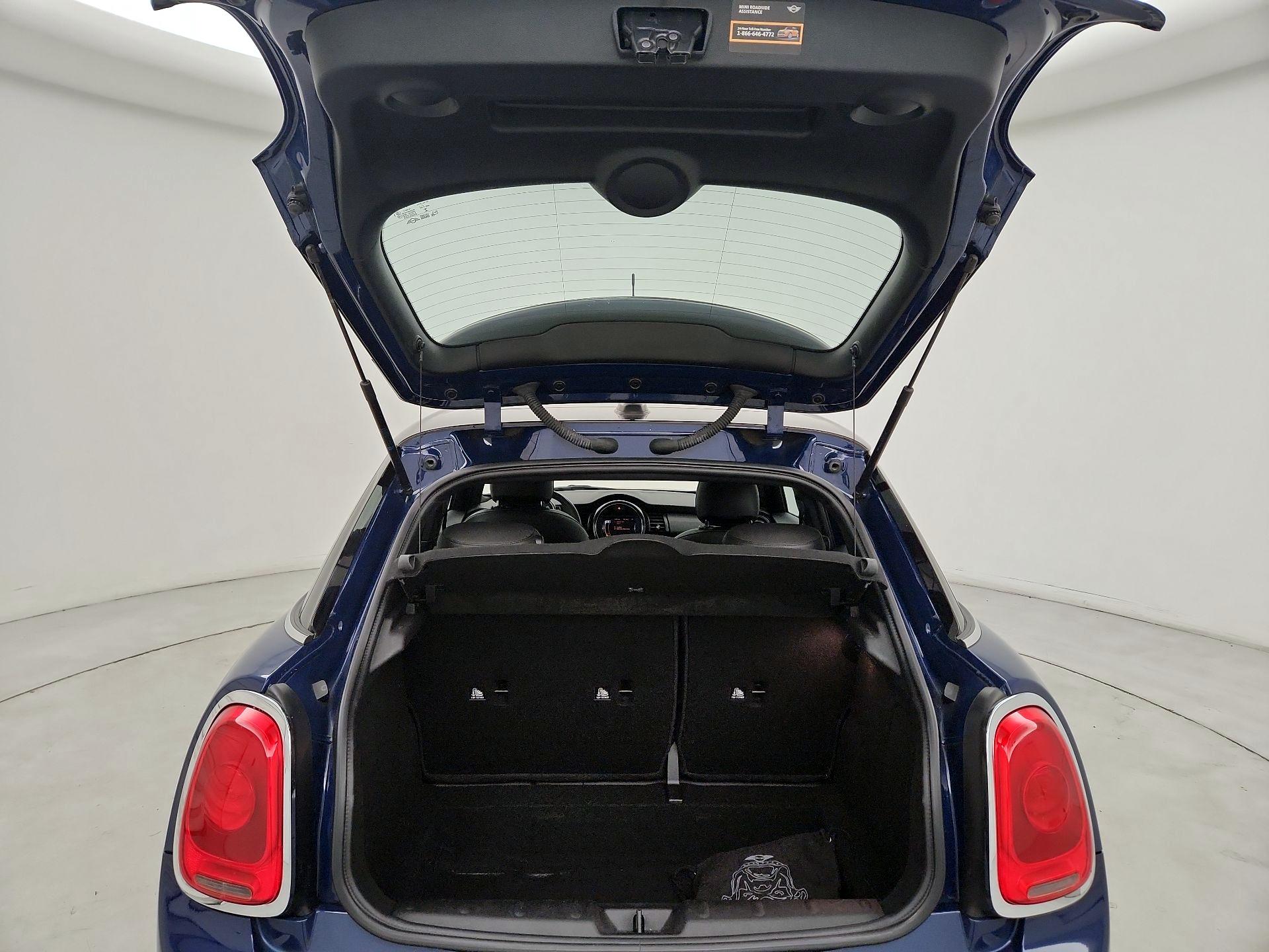 Thumbnail: 2015 MINI Cooper Hardtop - 20